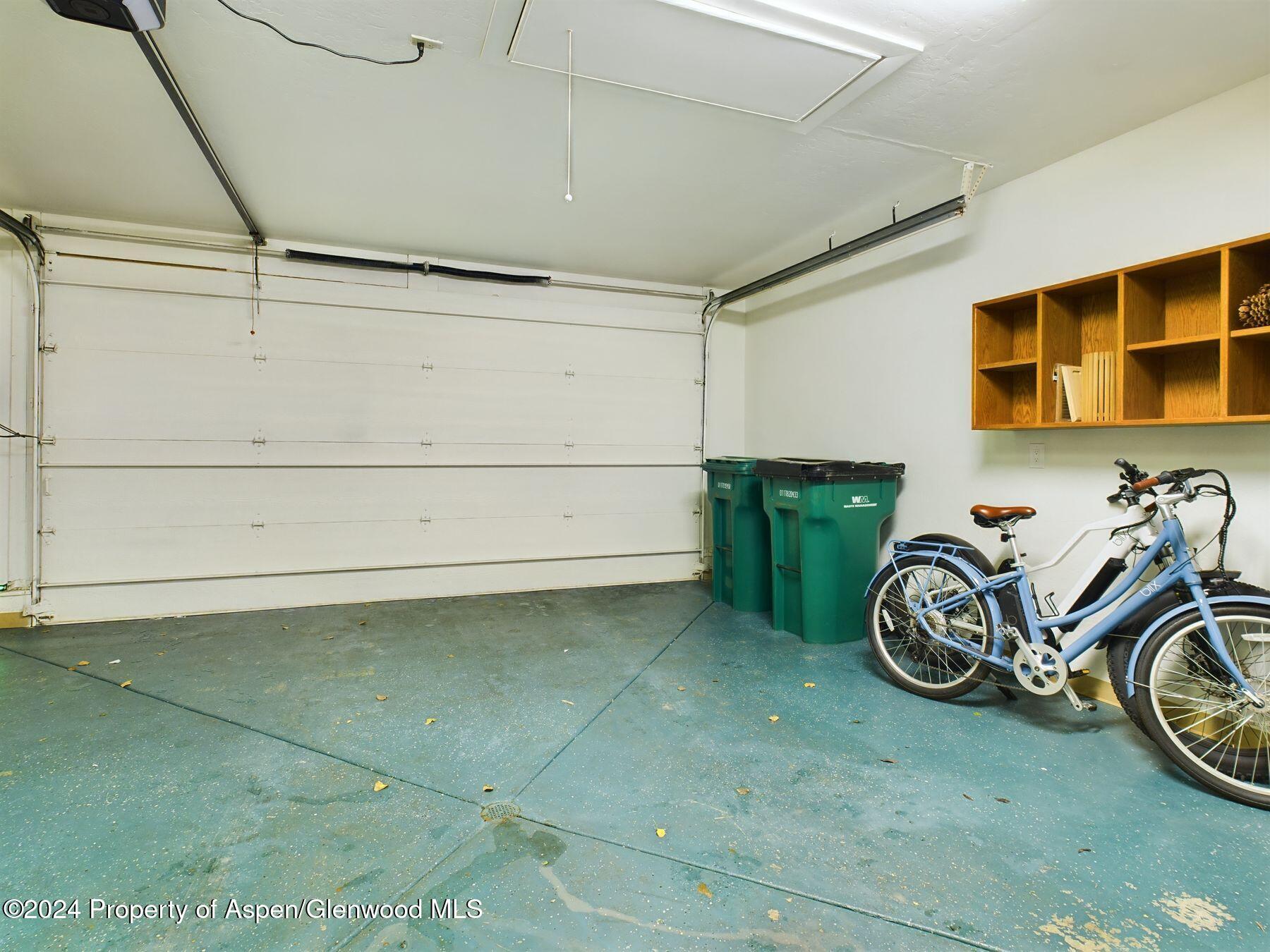 910 E Cooper Avenue Property Photo 36