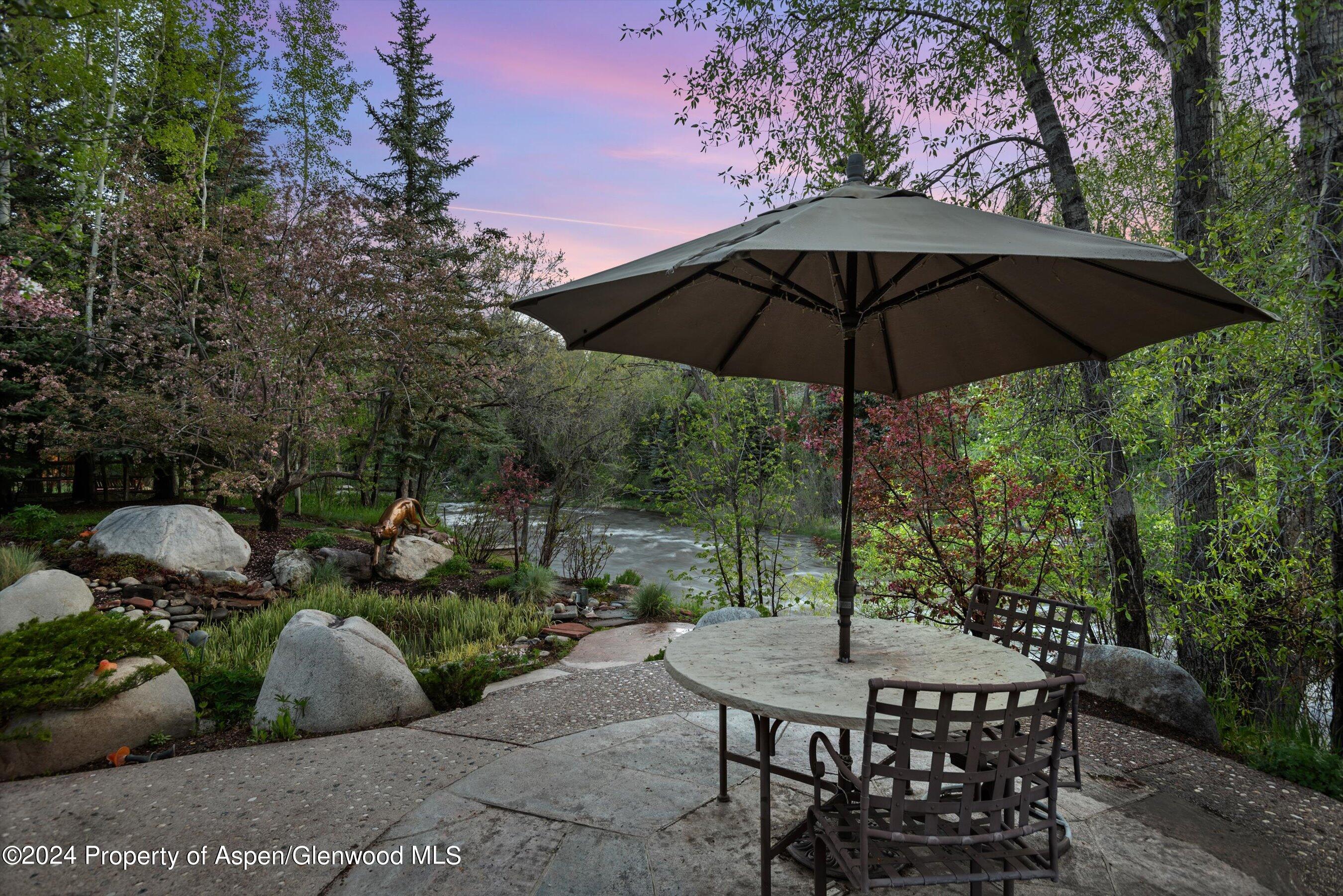 730 Twining Flats Road Property Photo 12