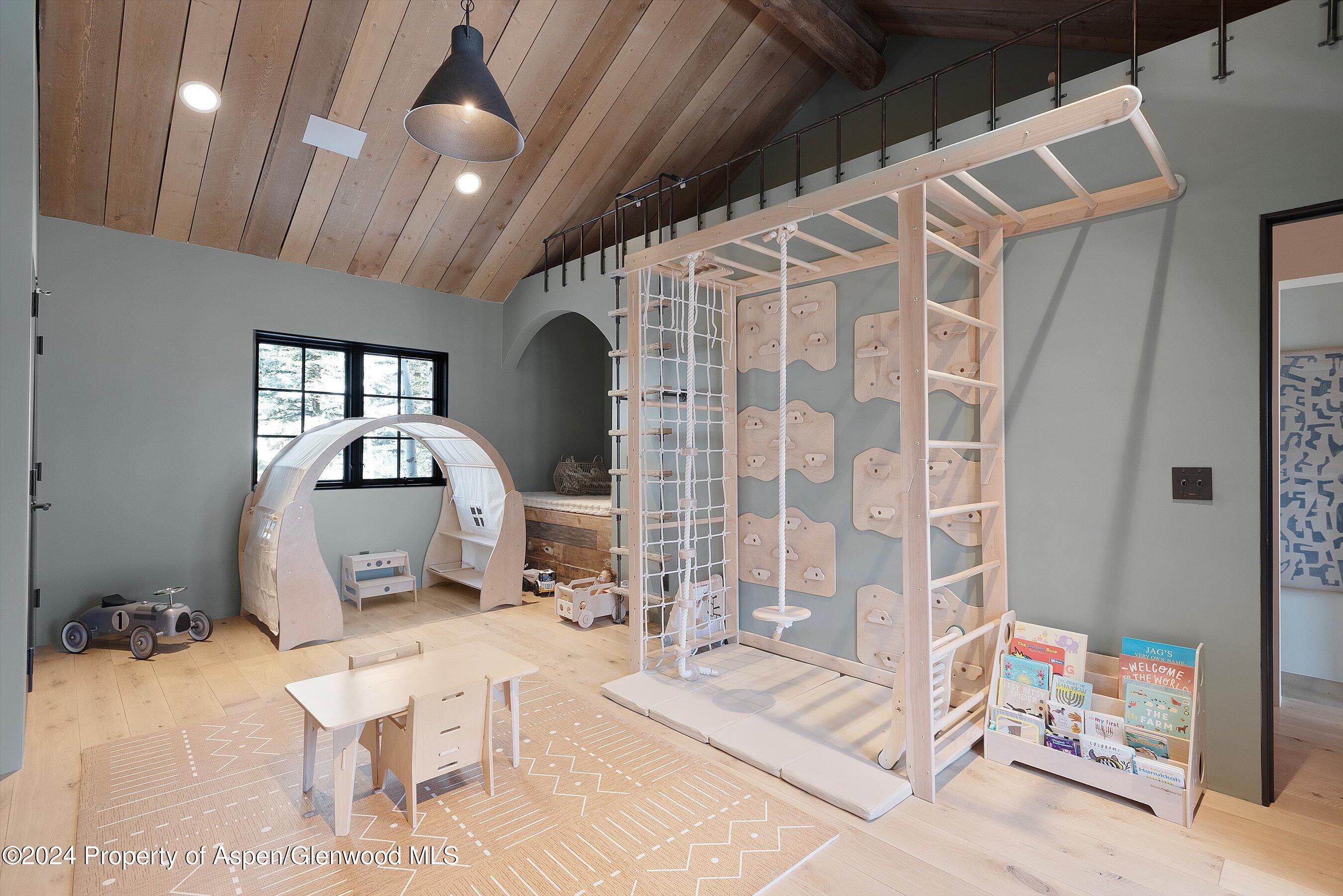 931 N Hayden Road Property Photo 32