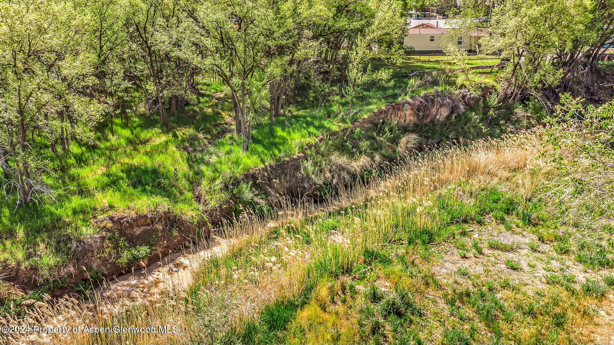 1022 East Avenue Property Photo 11
