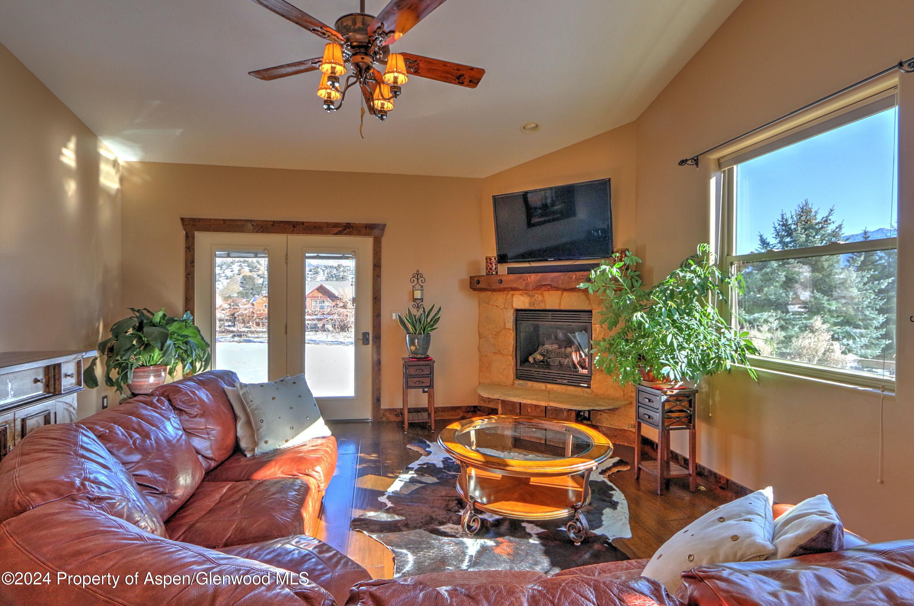 168 Blackhawk Drive Property Photo 4