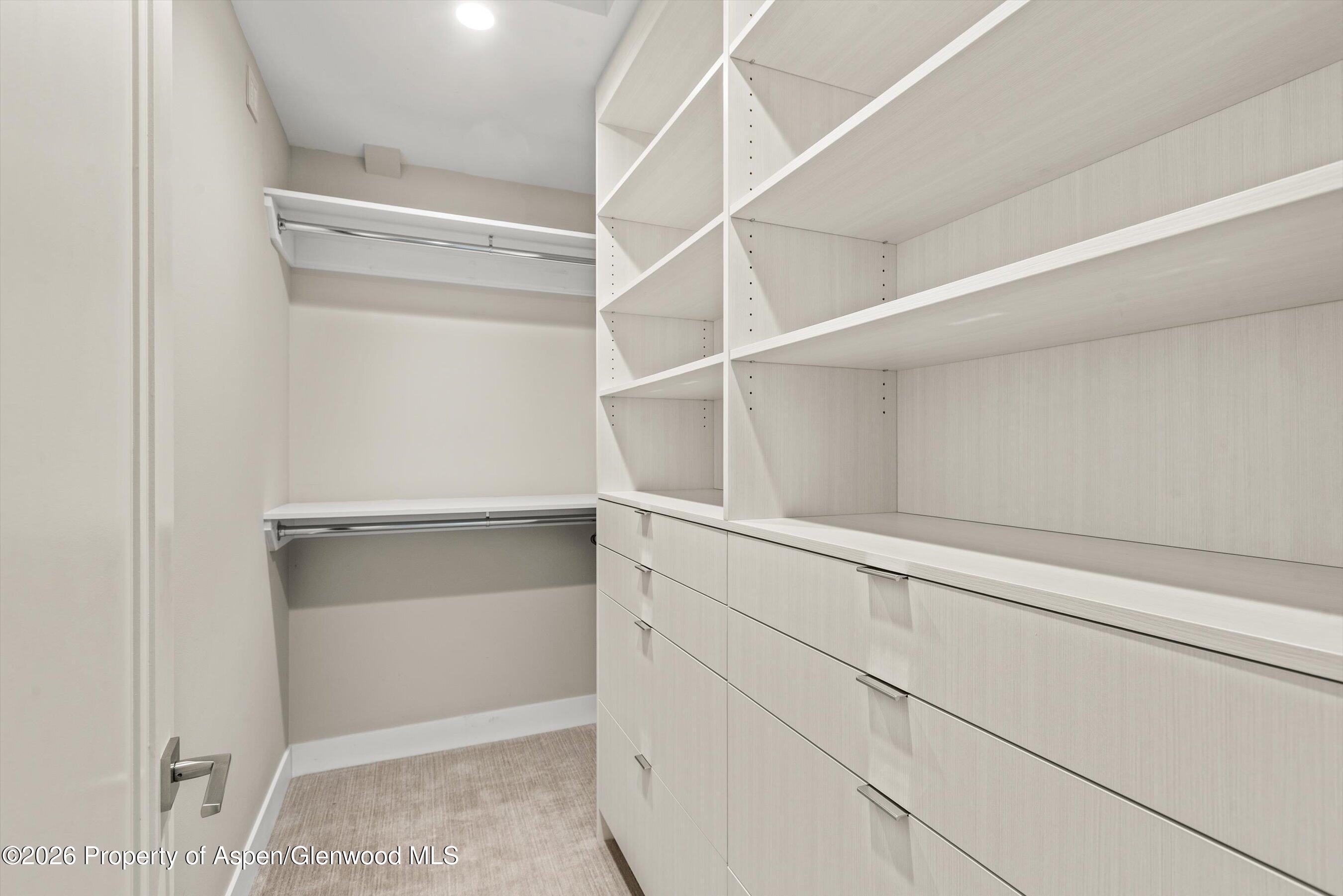 552 Mountain Laurel Drive Property Photo 37