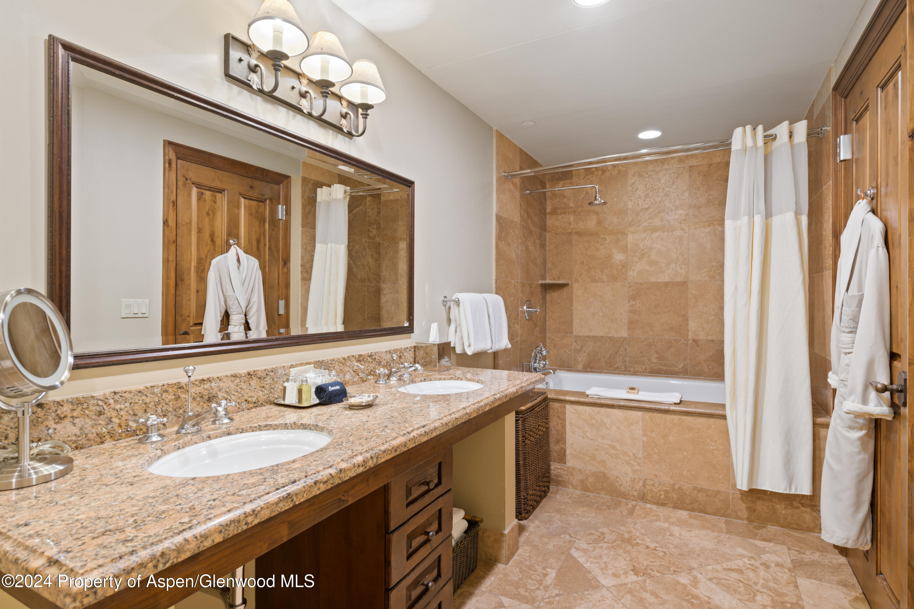 415 E Dean Street 44abc Weeks 51/52 Property Photo 19