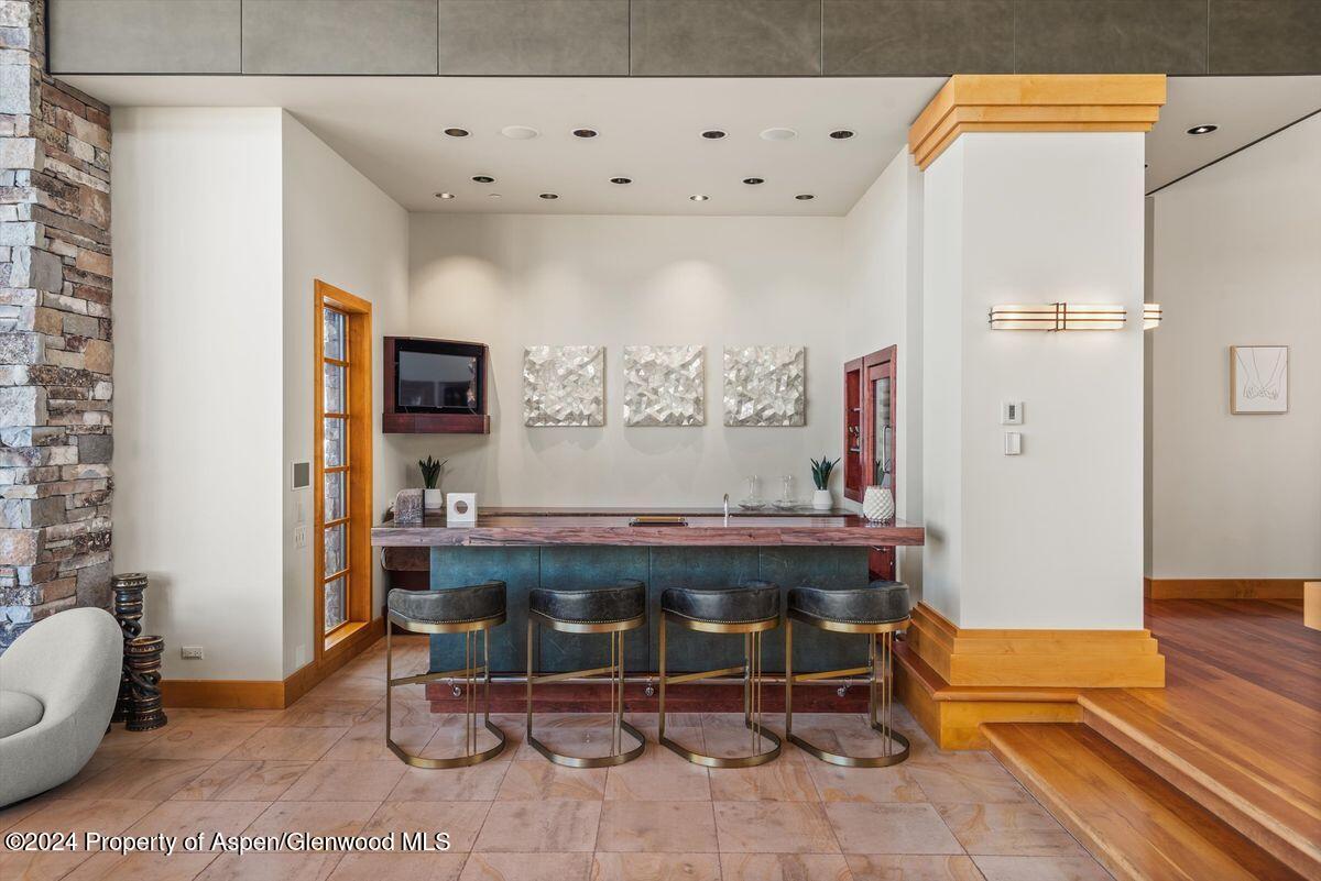 300 Eagle Pines Drive Property Photo 6