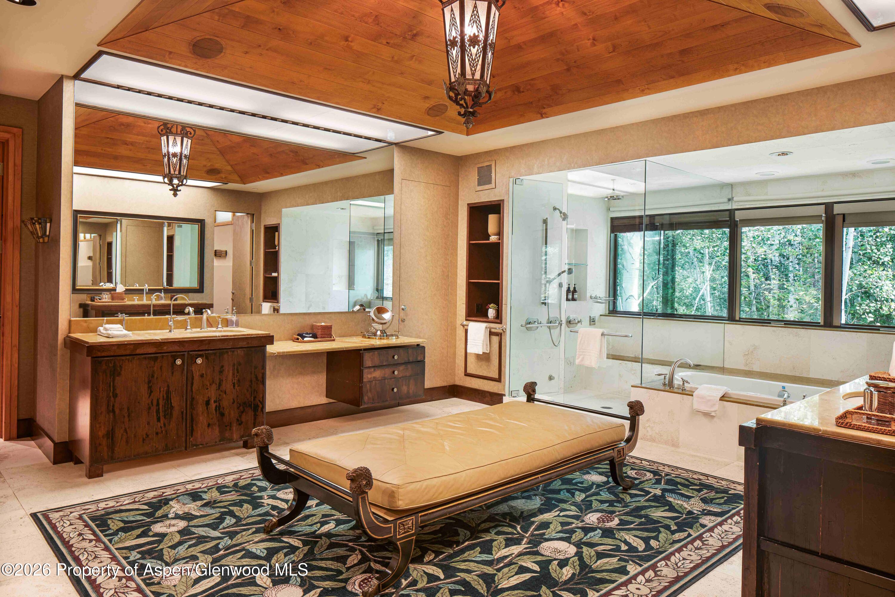 300 Eagle Pines Drive Property Photo 12