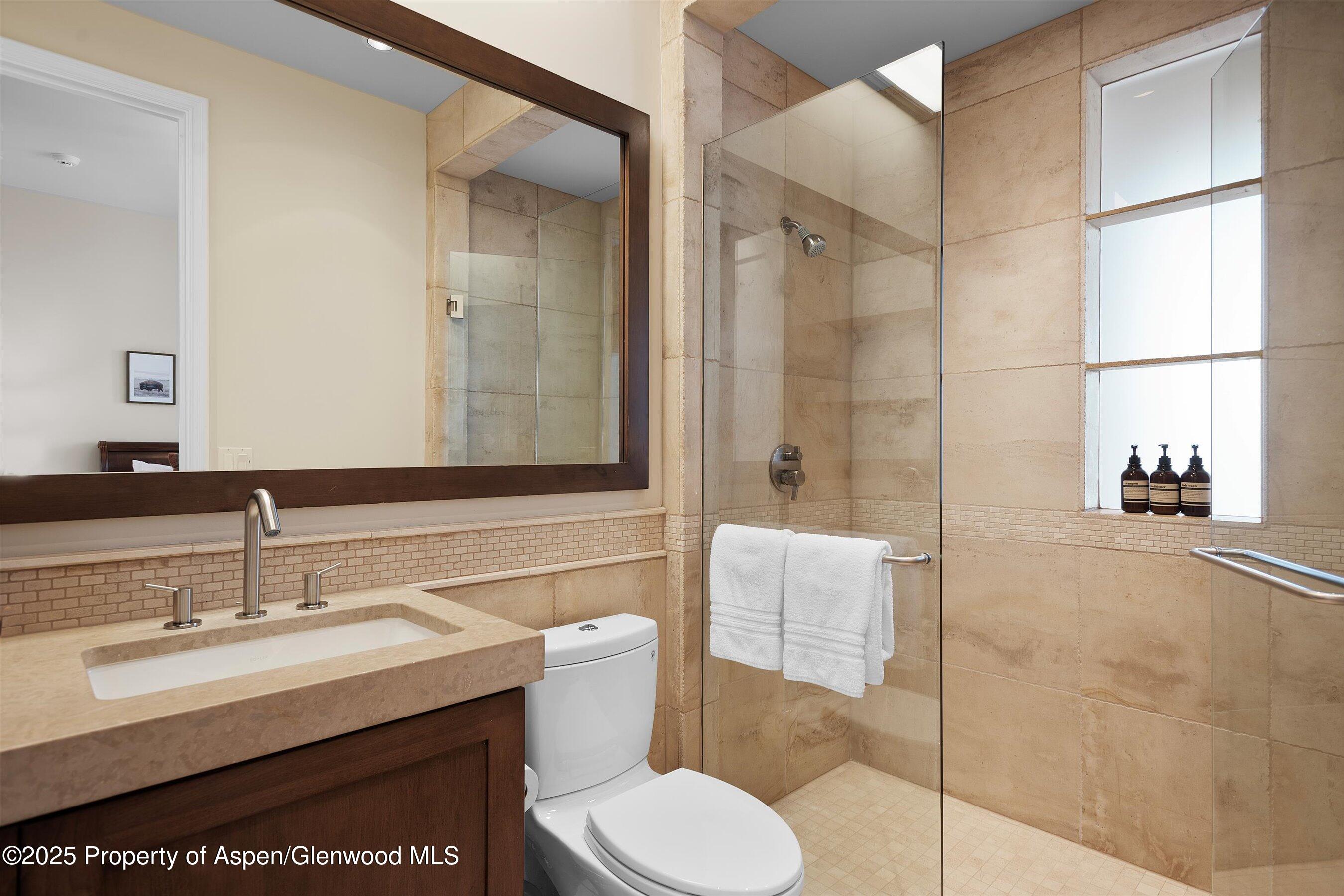300 Eagle Pines Drive Property Photo 22