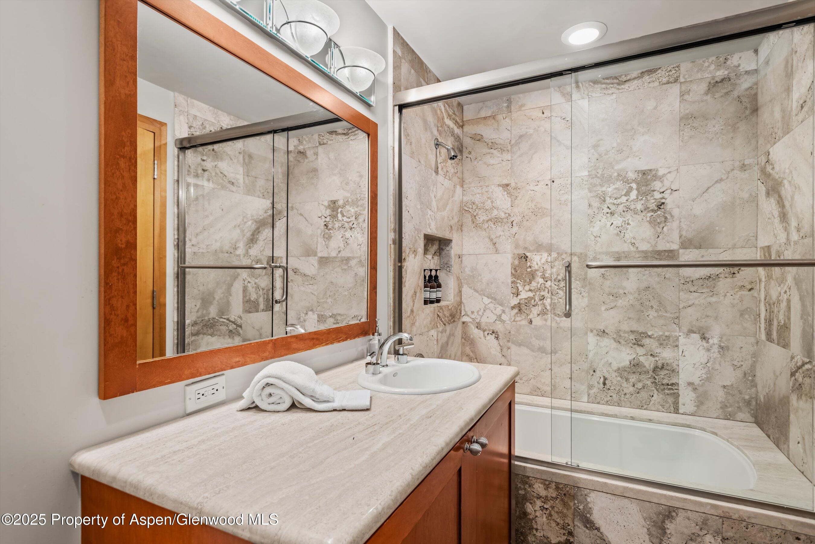 300 Eagle Pines Drive Property Photo 33