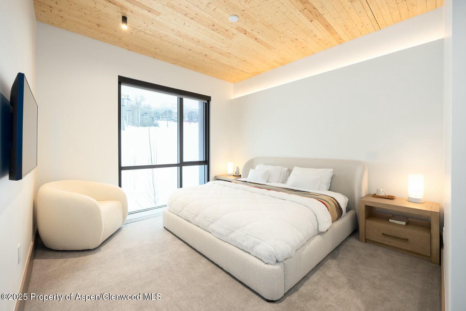 180 Wood Road, 302 Property Photo 13