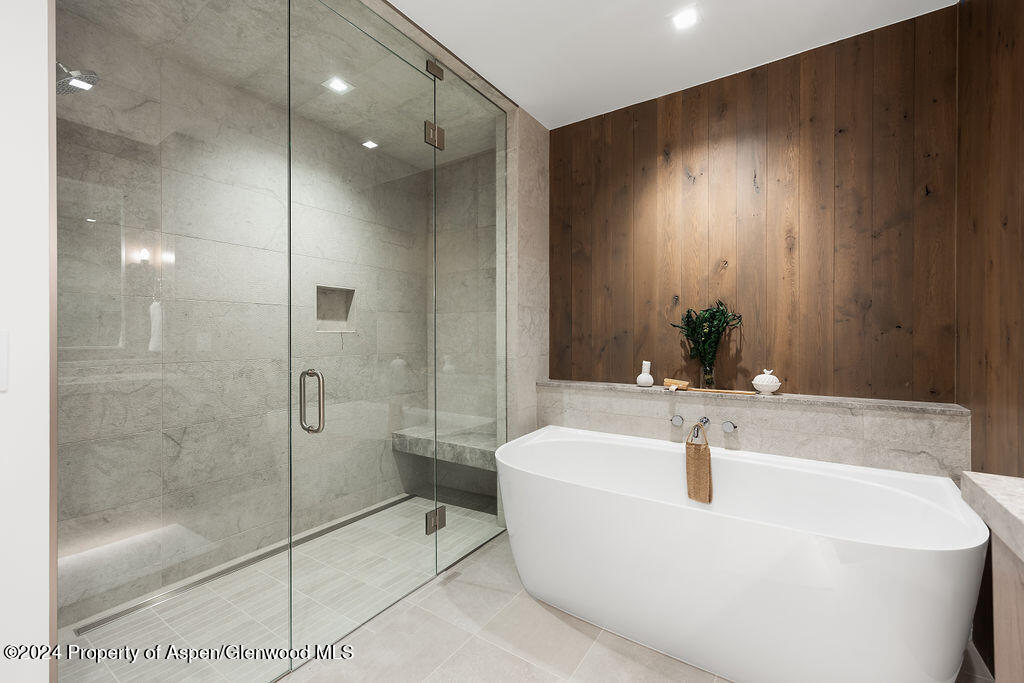180 Wood Road, 302 Property Photo 16