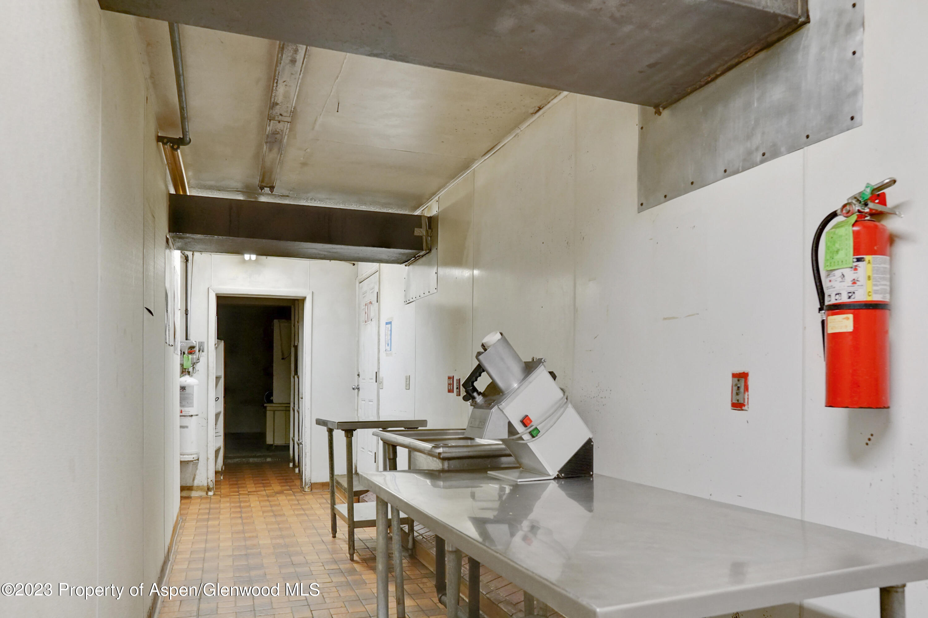 302 W Main Street Property Photo 42