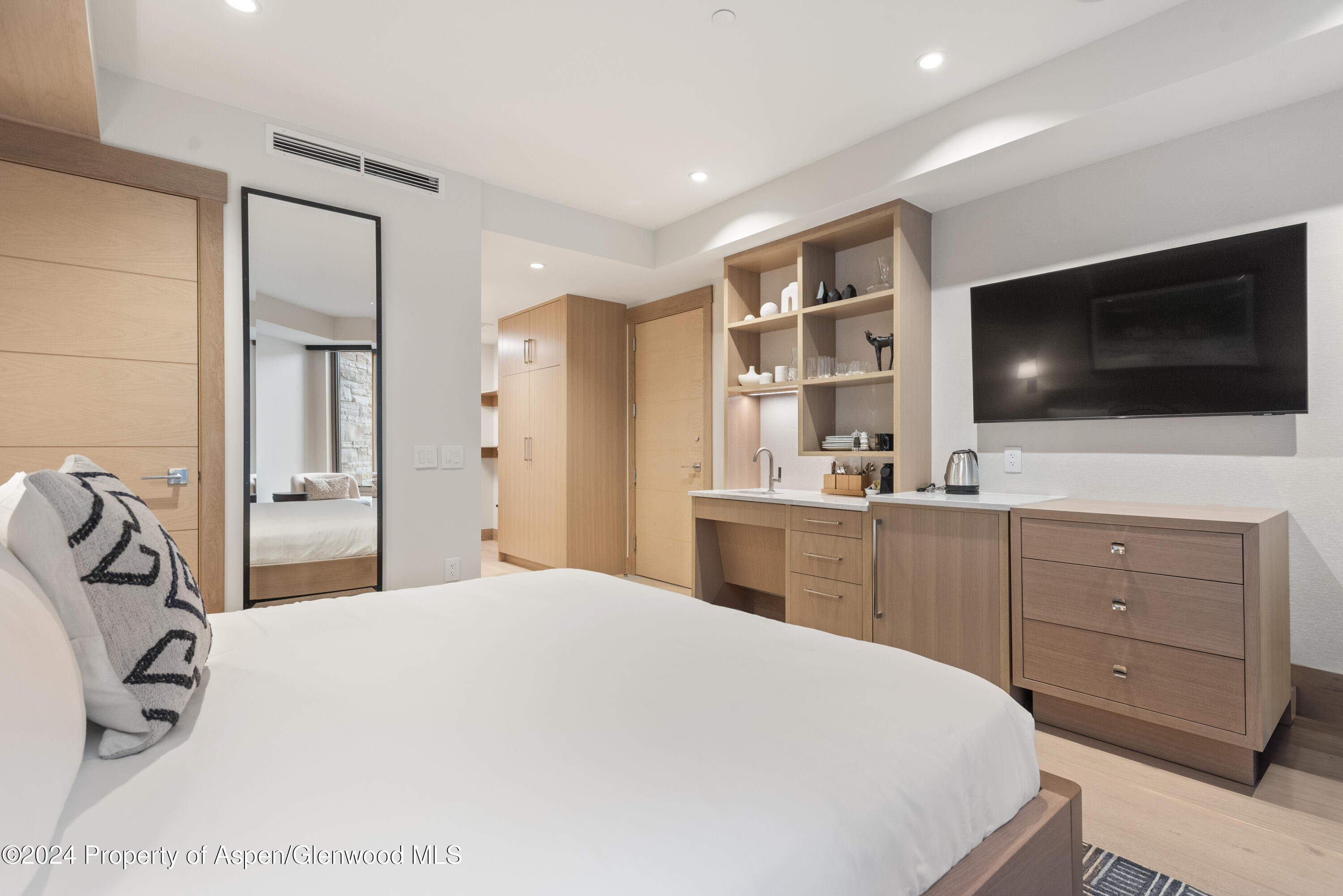 130 Wood Road, 256 & 258 Property Photo 19