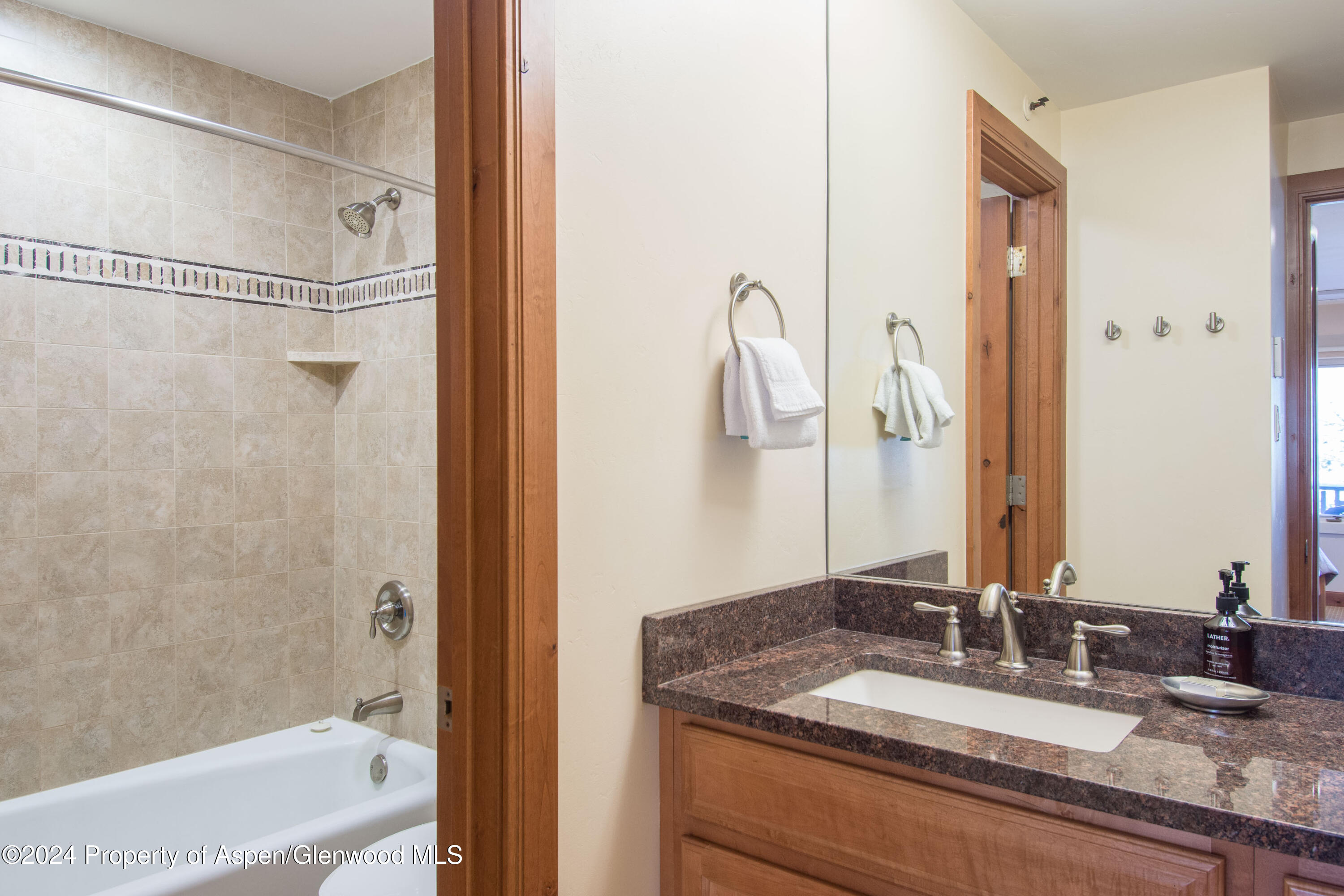 150 Carriage Way, 27 Property Photo 8