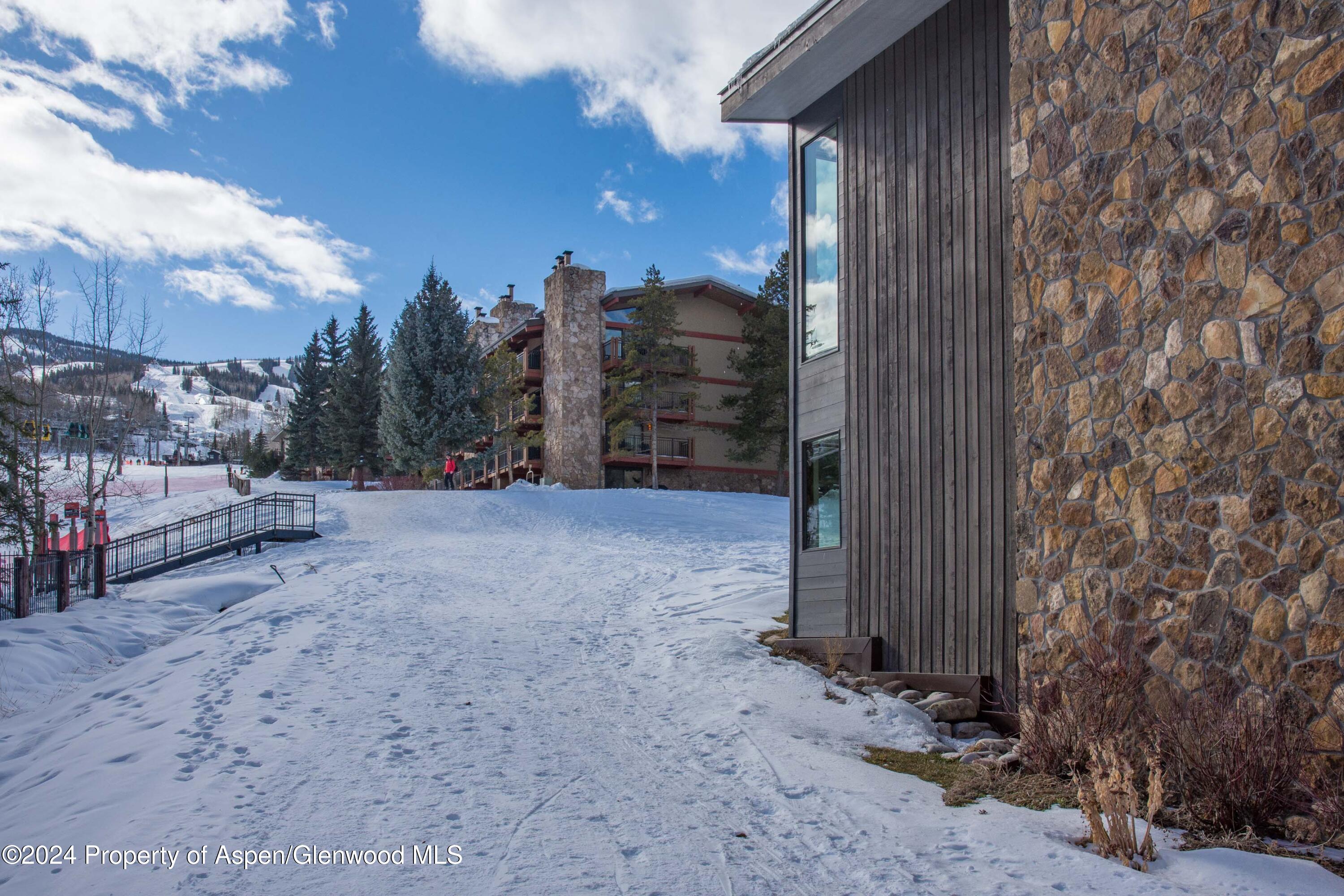 150 Carriage Way, 27 Property Photo 15