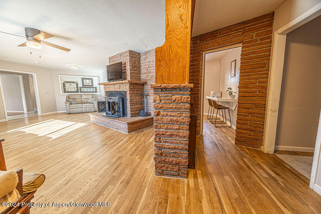 849 Barclay Street Property Photo 8