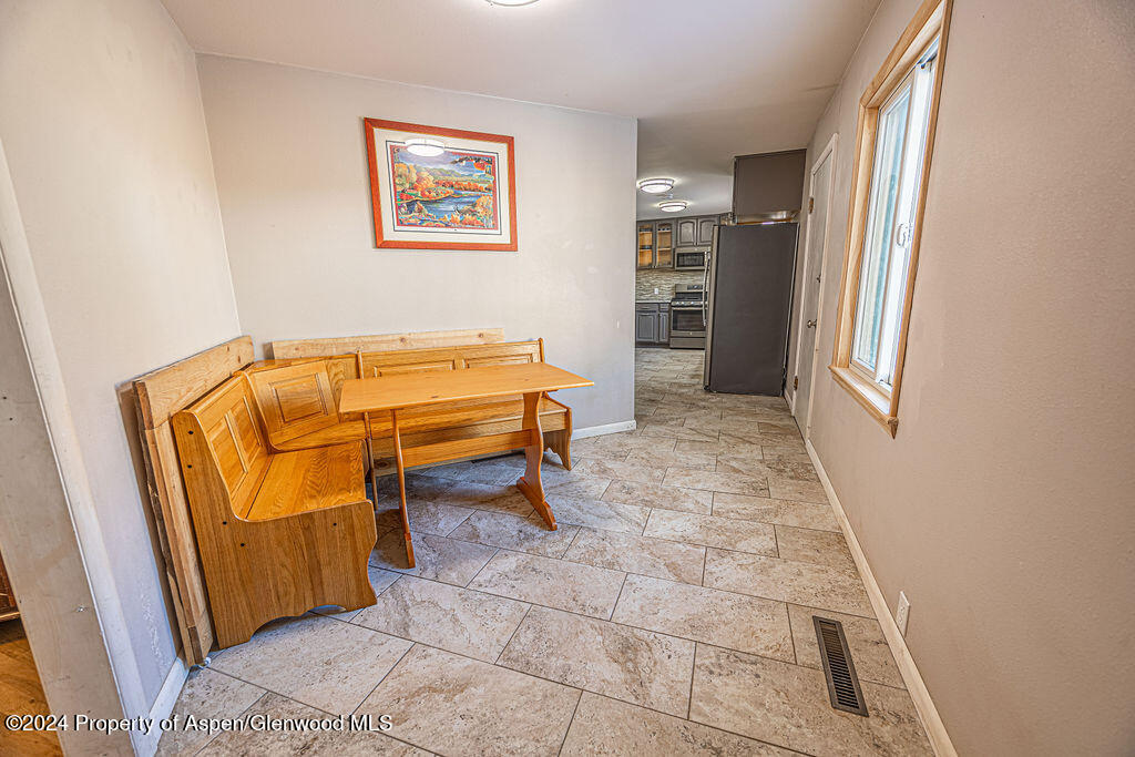 849 Barclay Street Property Photo 18