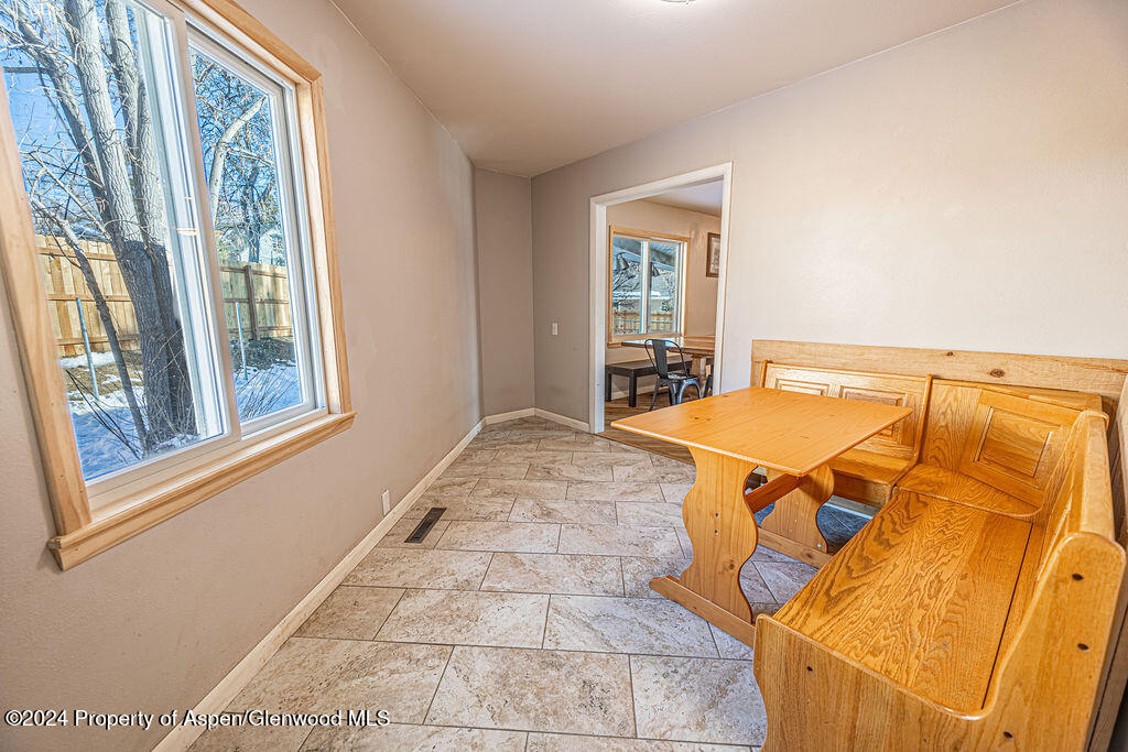 849 Barclay Street Property Photo 19