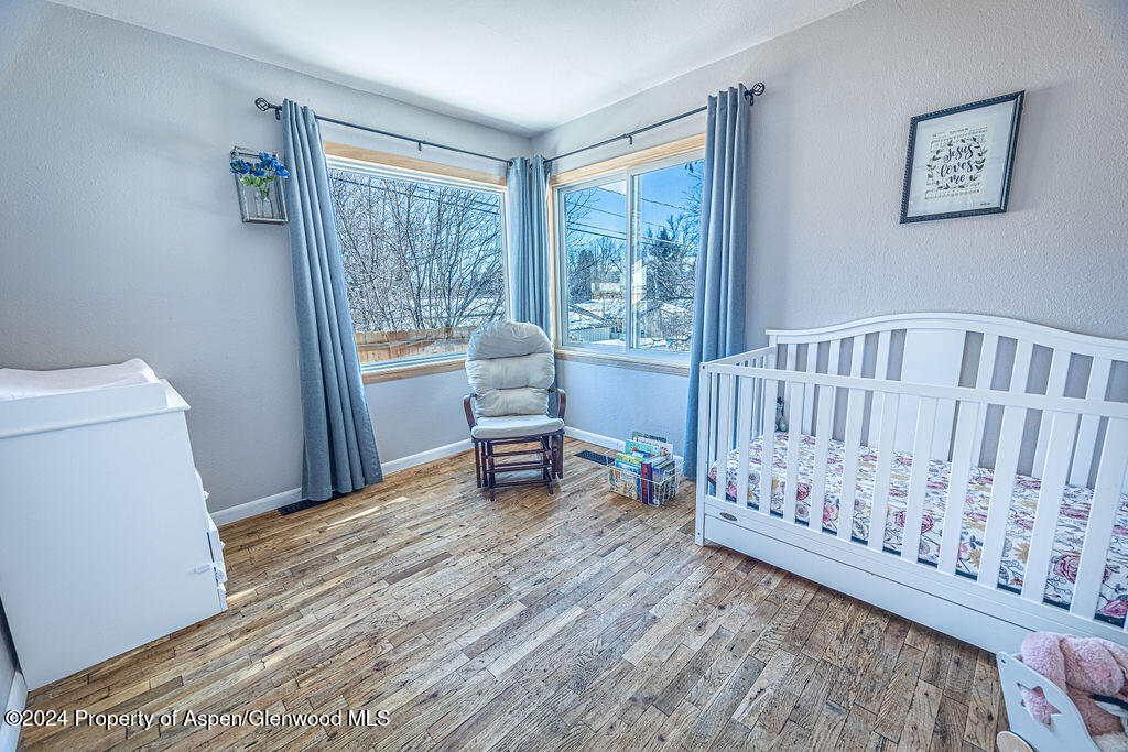 849 Barclay Street Property Photo 23