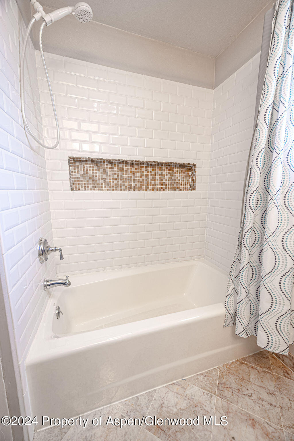 849 Barclay Street Property Photo 27