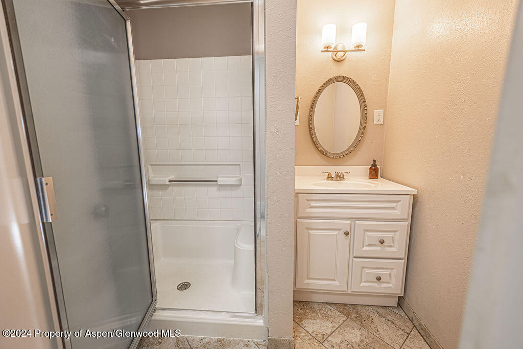 849 Barclay Street Property Photo 30