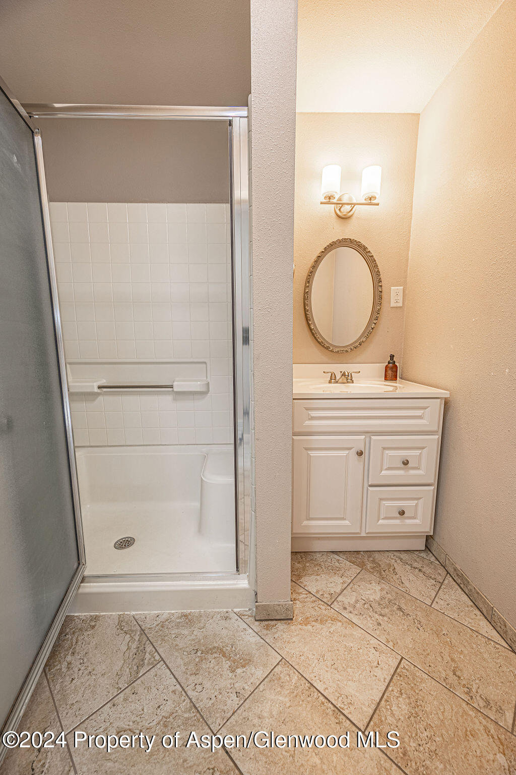 849 Barclay Street Property Photo 31