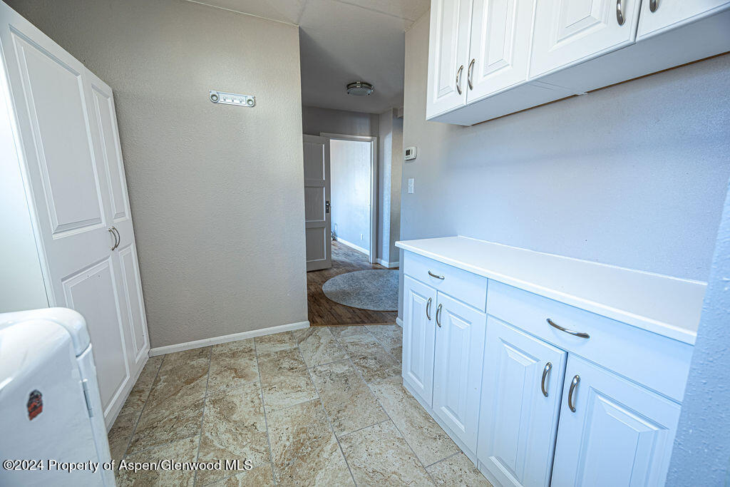 849 Barclay Street Property Photo 35