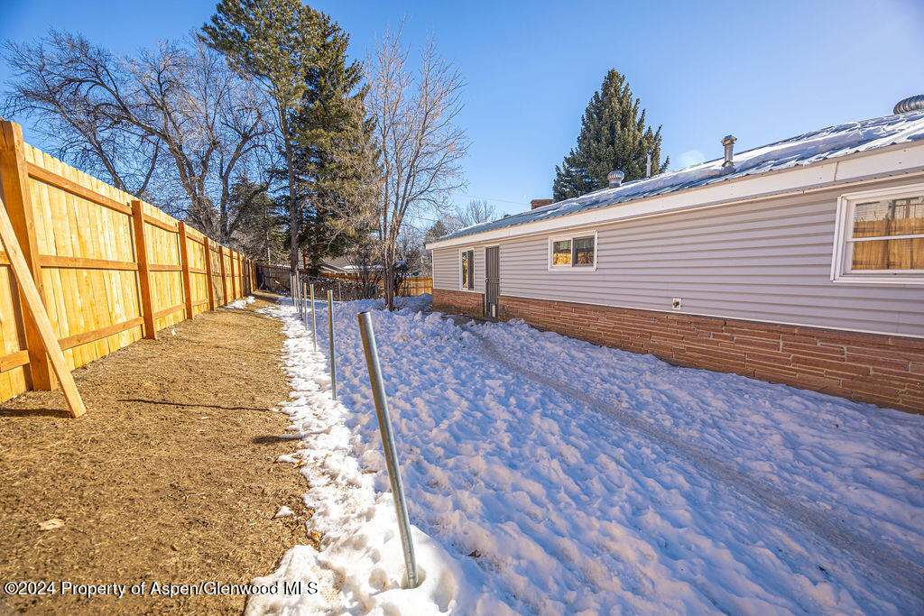 849 Barclay Street Property Photo 39