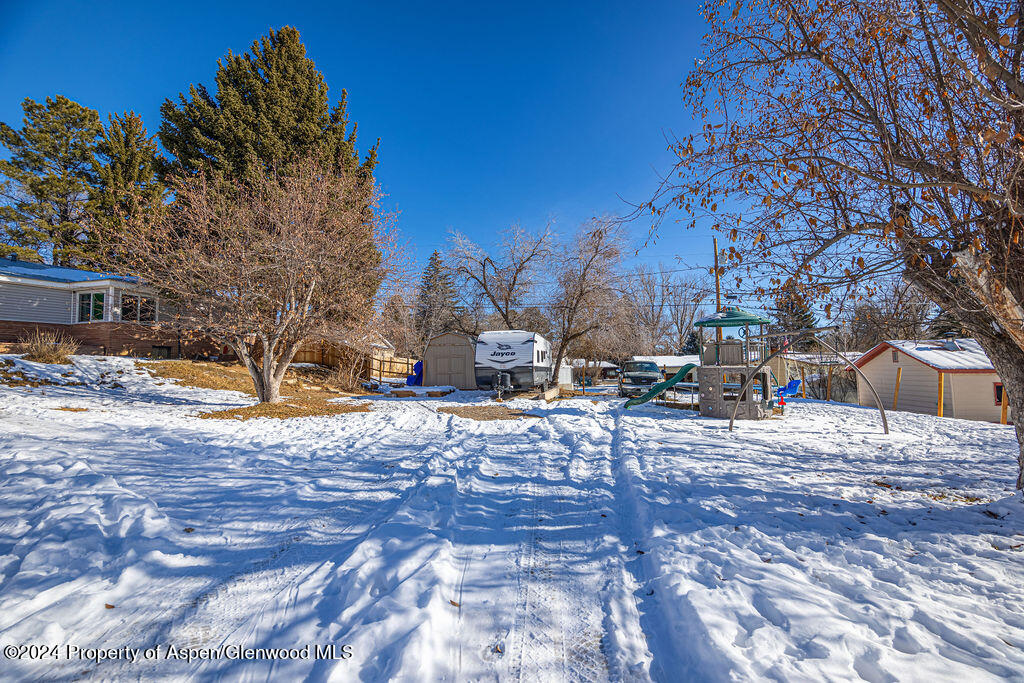 849 Barclay Street Property Photo 42
