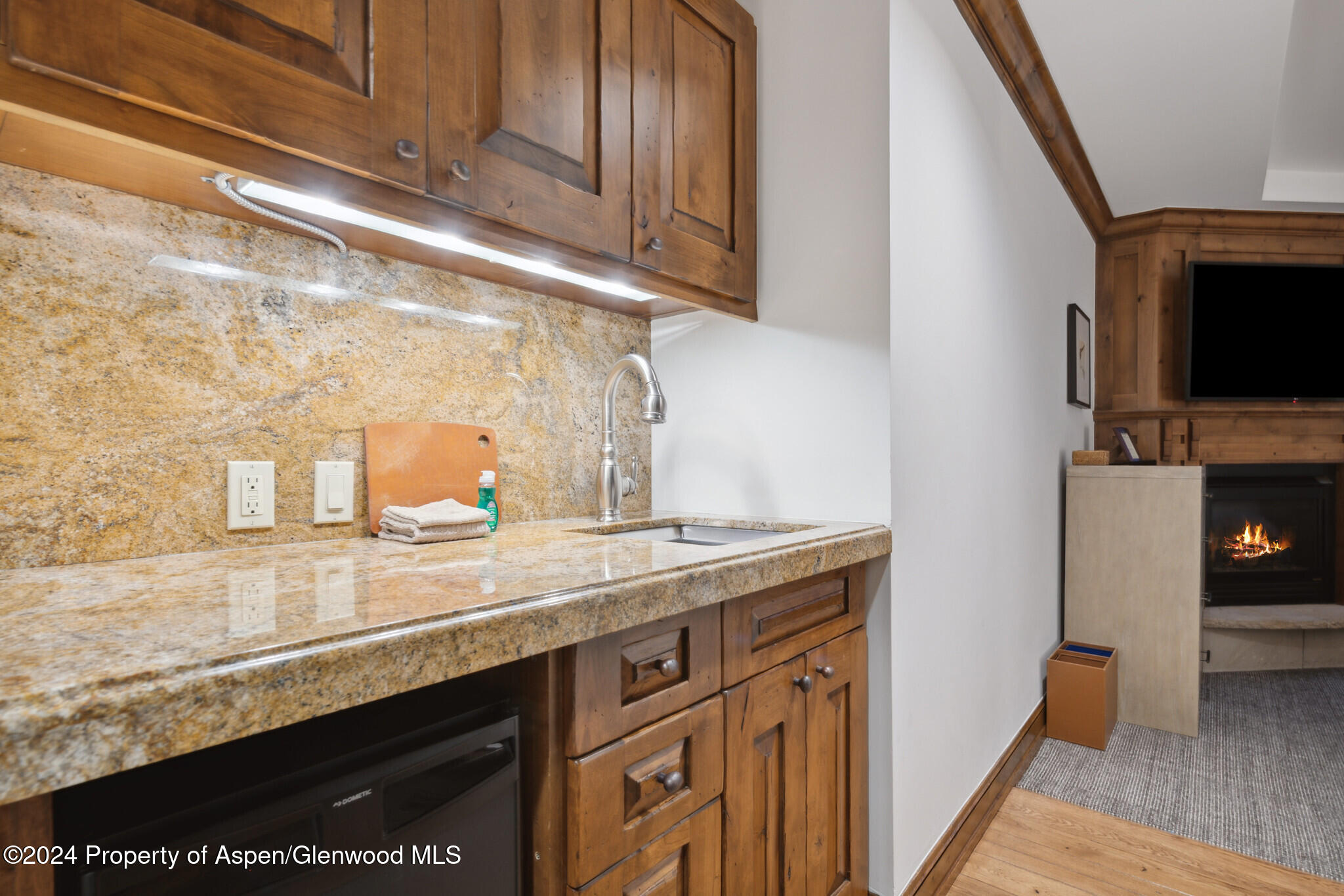 415 E Dean St, Unit 46 Property Photo 19