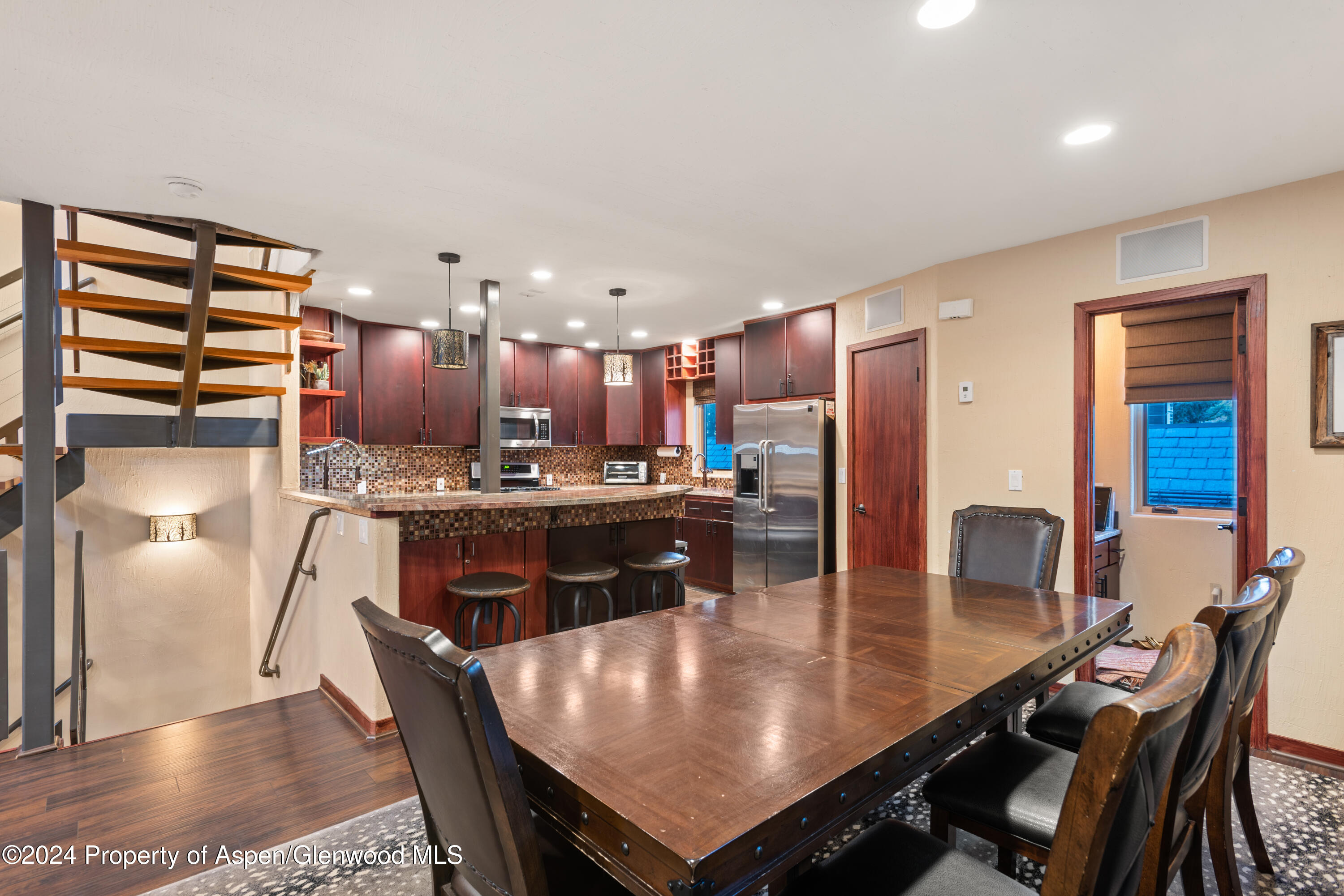 650 S Monarch Street, 4 Property Photo 12