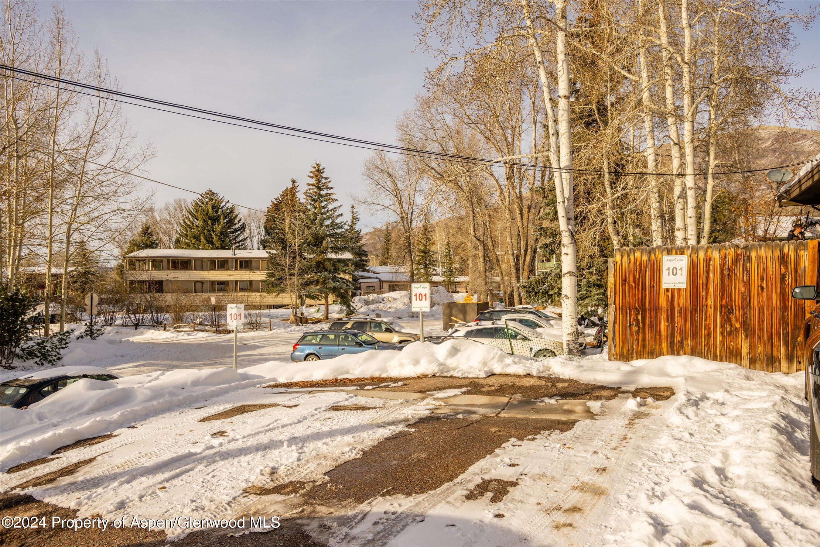 326 Midland Avenue, 101 Property Photo 11