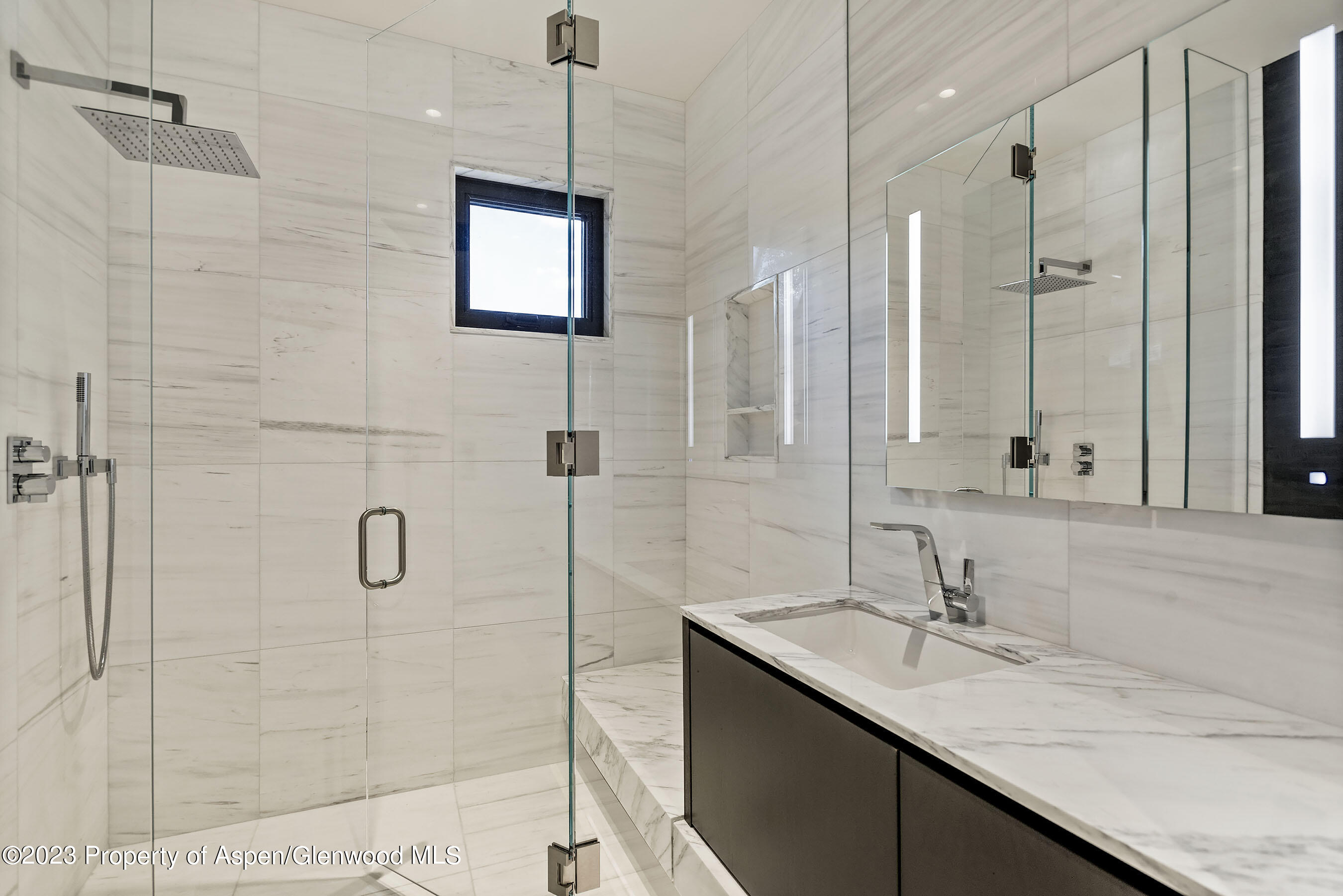 725 W Smuggler Street Property Photo 18