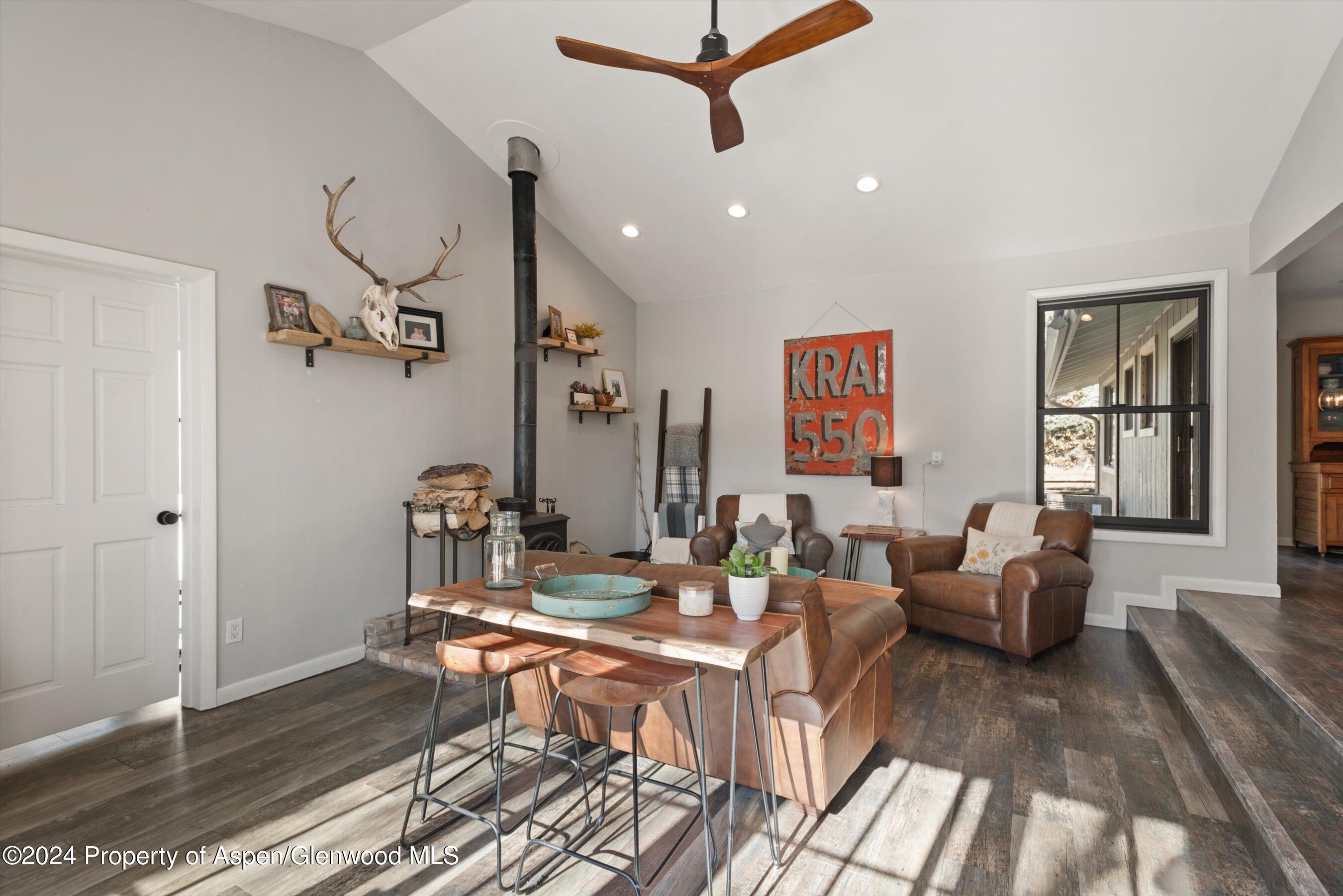 332 Horseshoe Drive Property Photo 4