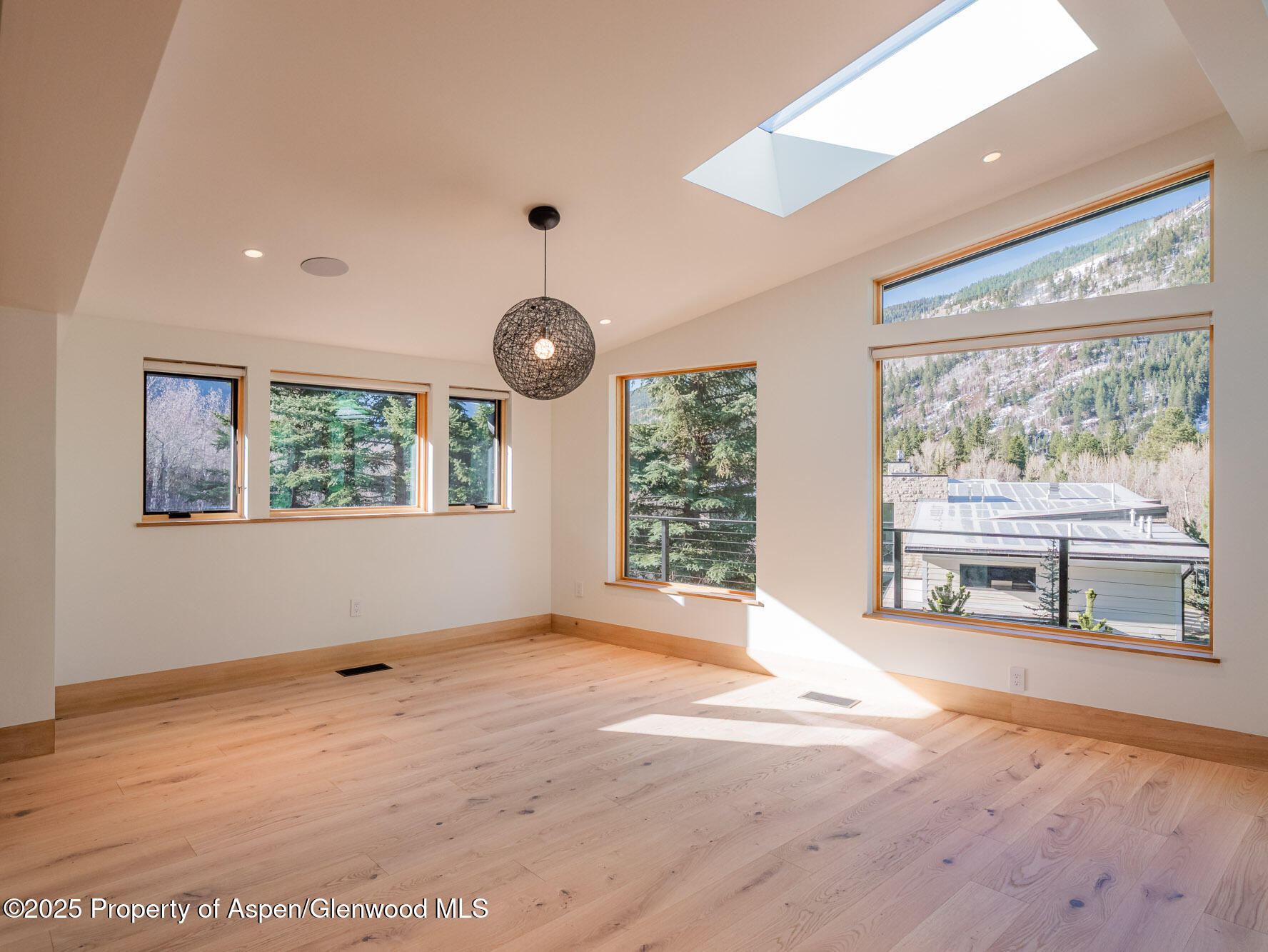 51 Roaring Fork Drive Property Photo 11