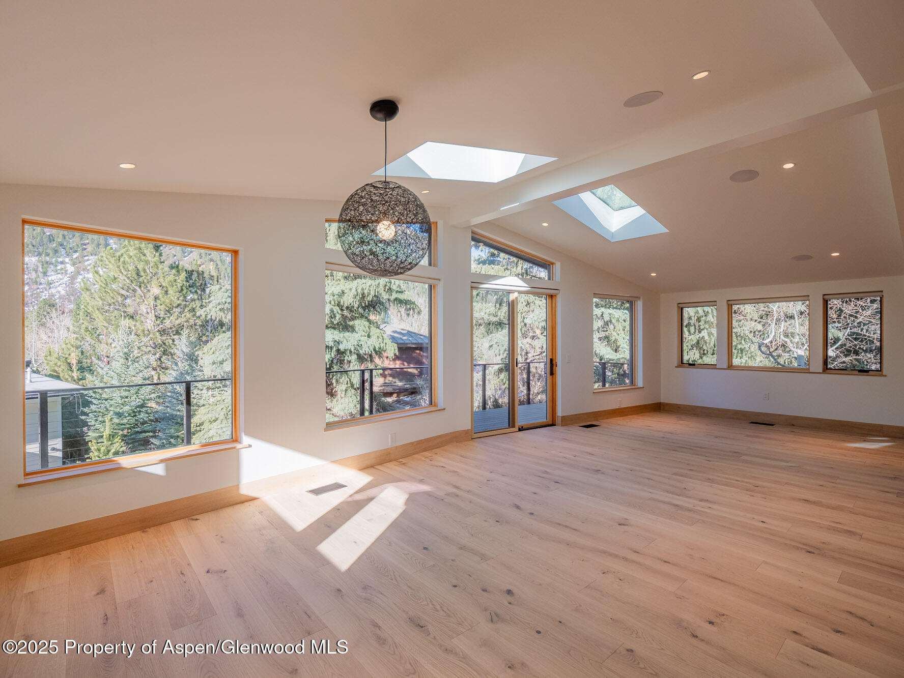 51 Roaring Fork Drive Property Photo 12