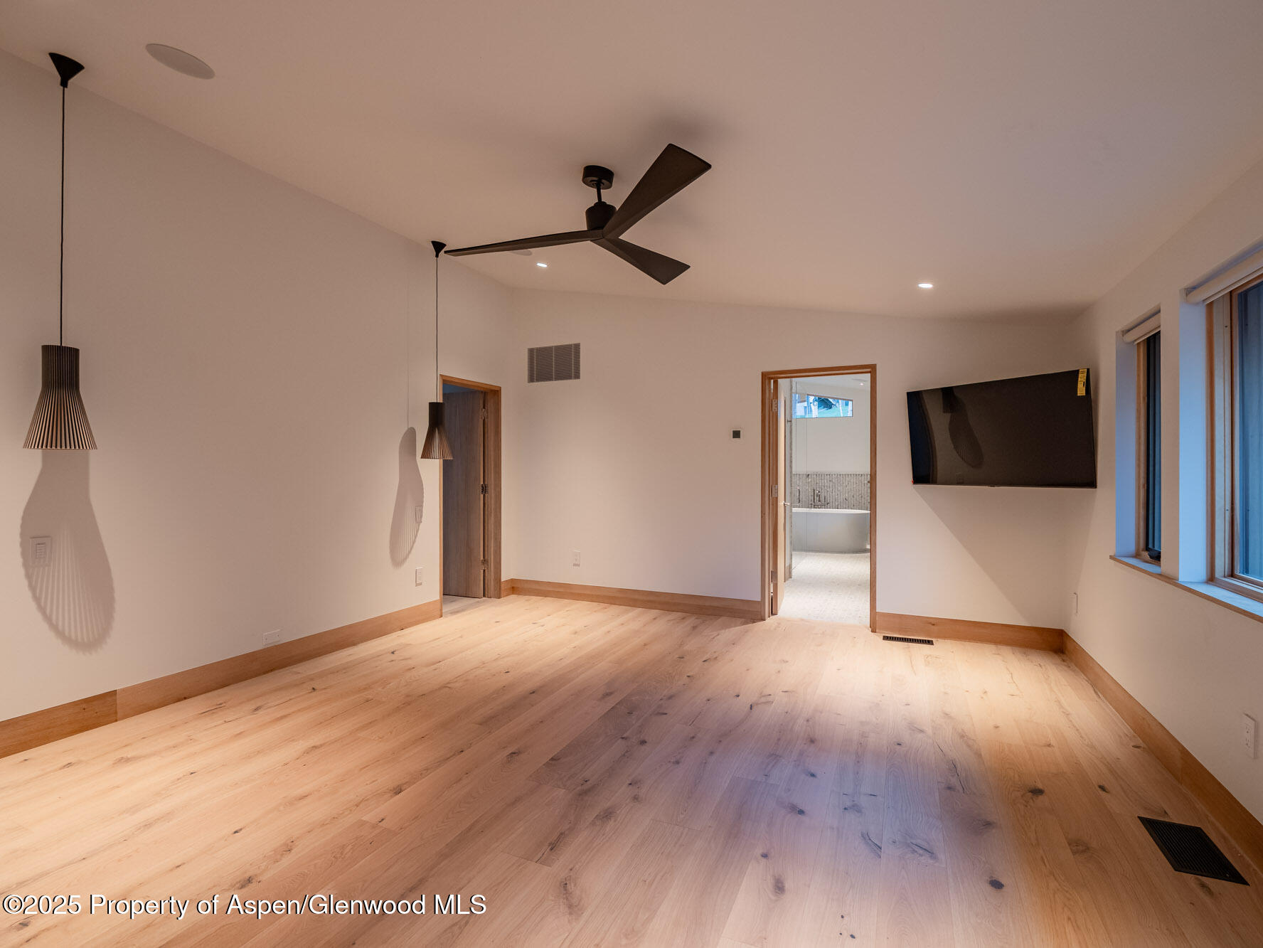 51 Roaring Fork Drive Property Photo 16