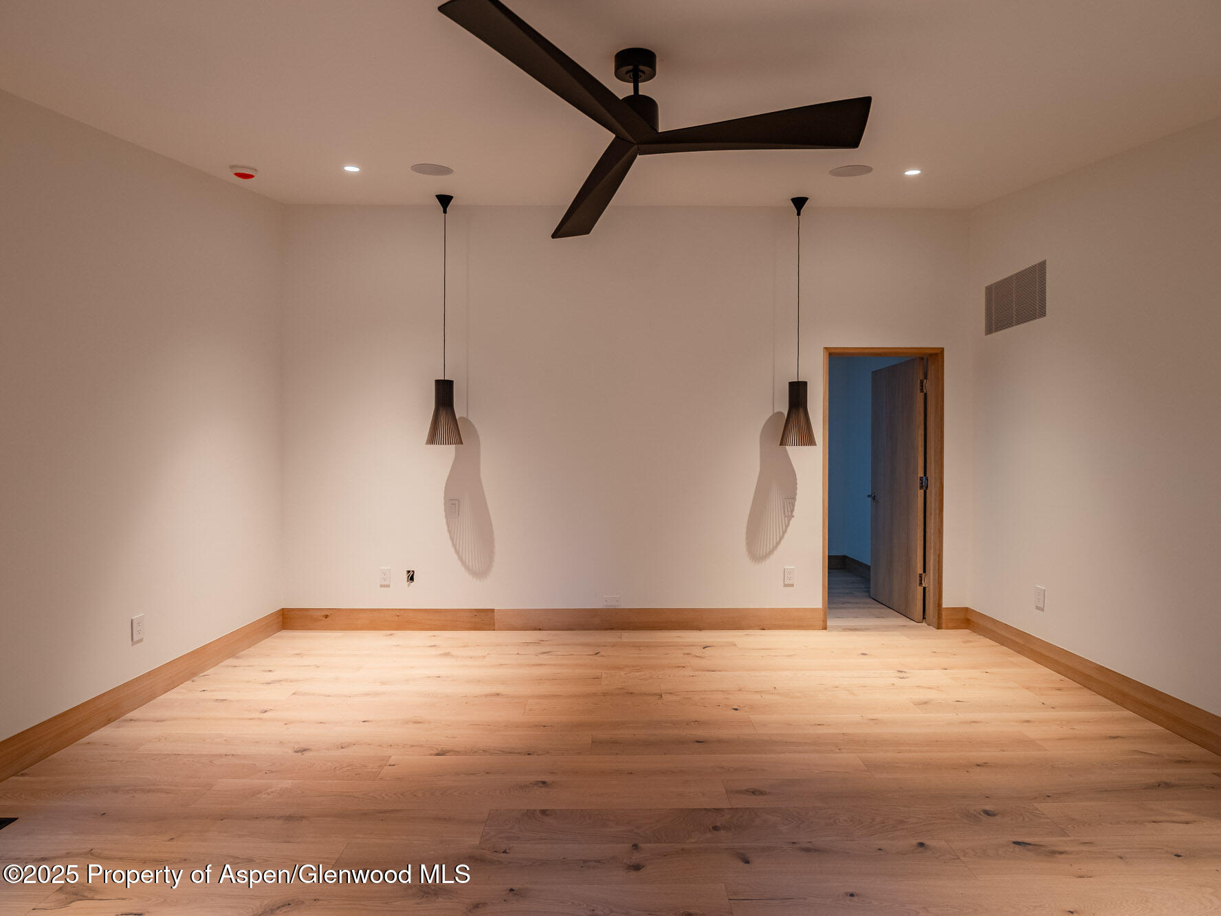 51 Roaring Fork Drive Property Photo 17