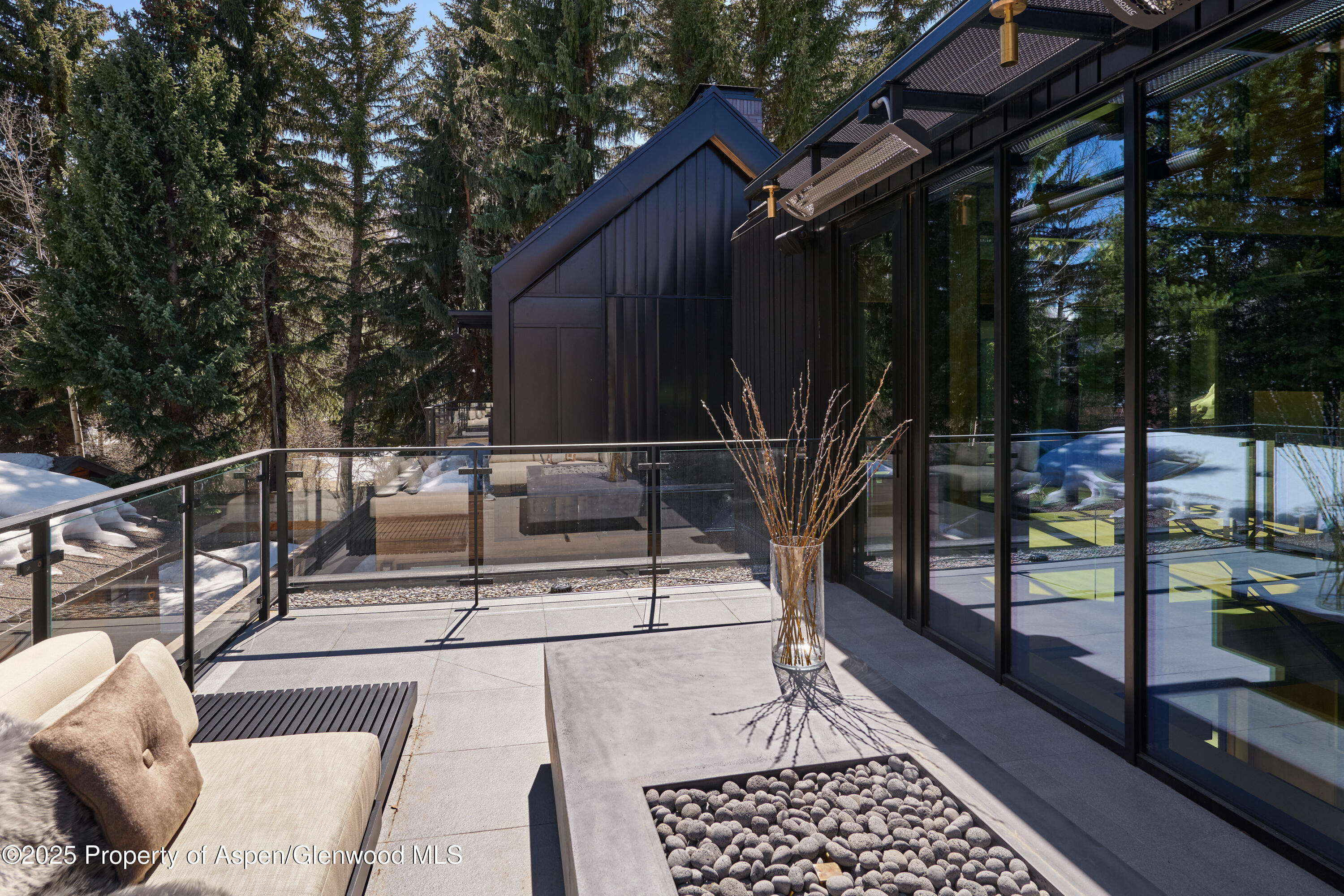 411 Pearl Court Property Photo 27