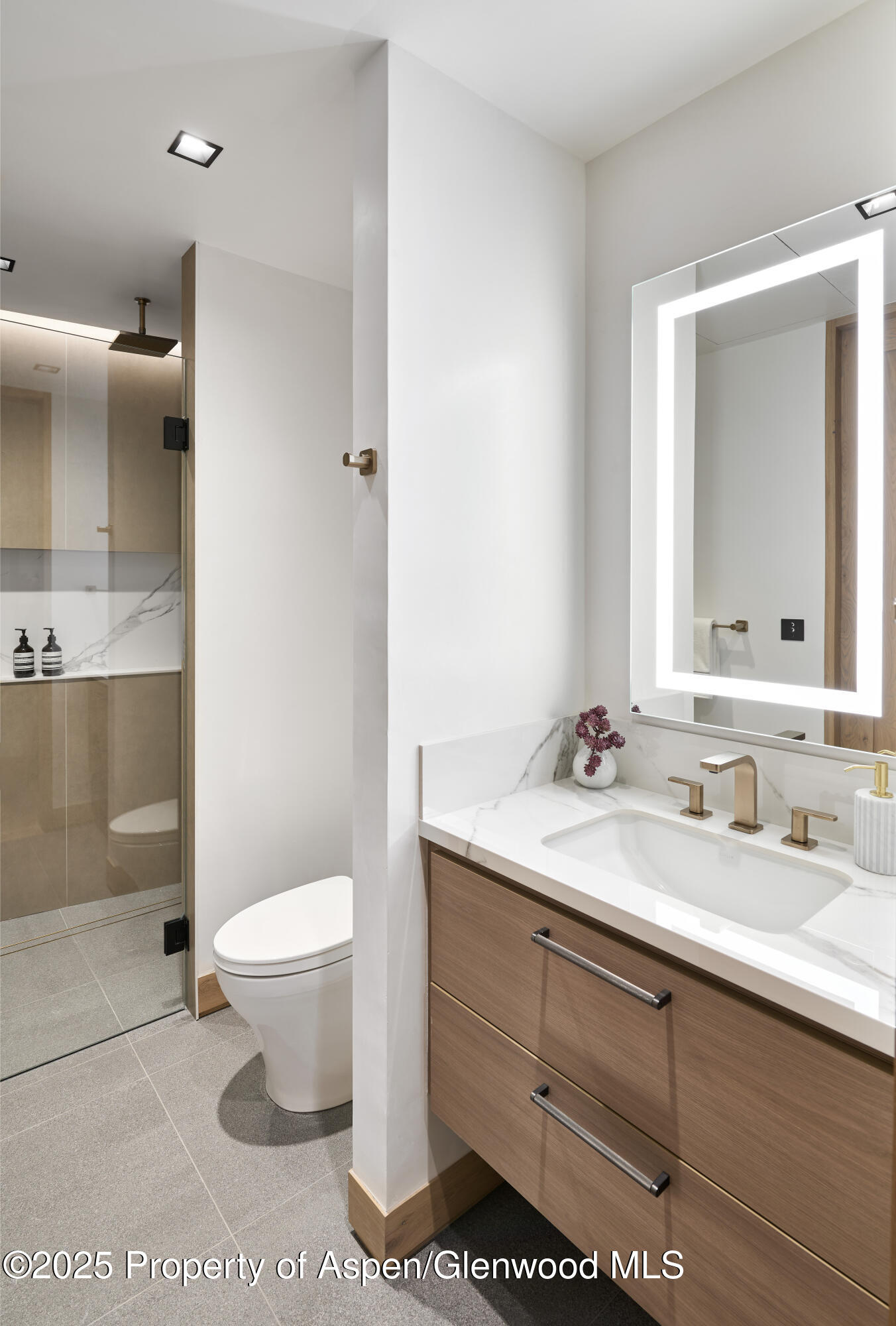 411 Pearl Court Property Photo 38