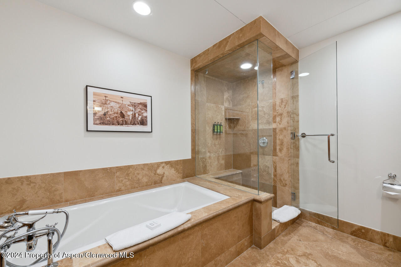 415 E Dean St, Unit 24 Property Photo 15