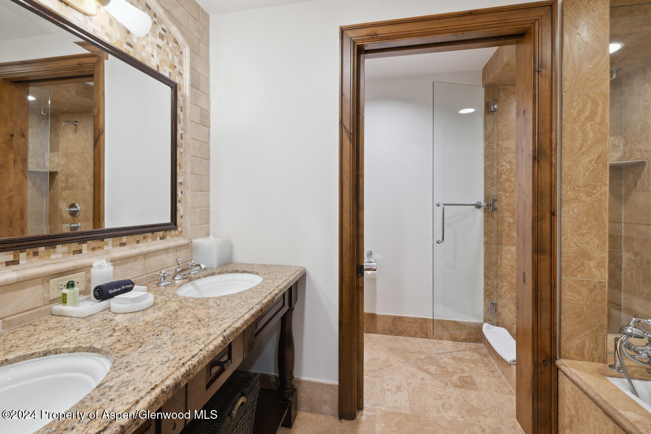 415 E Dean St., Unit 16 Property Photo 20