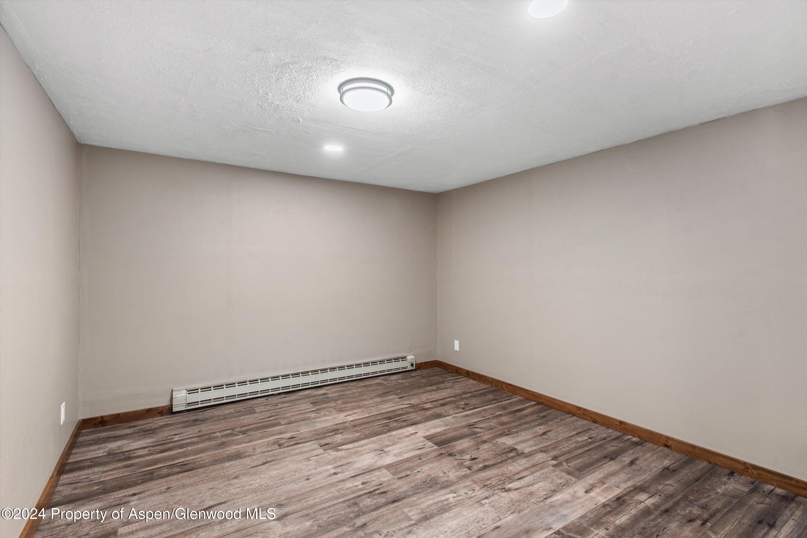 212 Cherokee Lane Property Photo 9