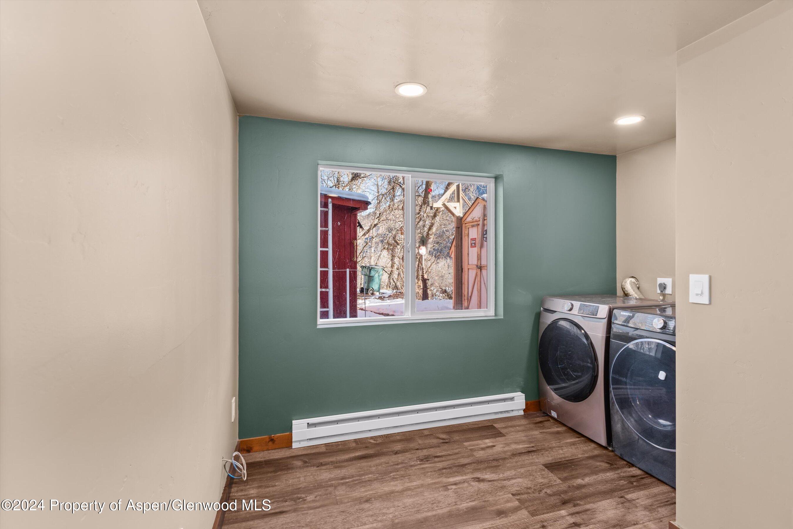 212 Cherokee Lane Property Photo 10