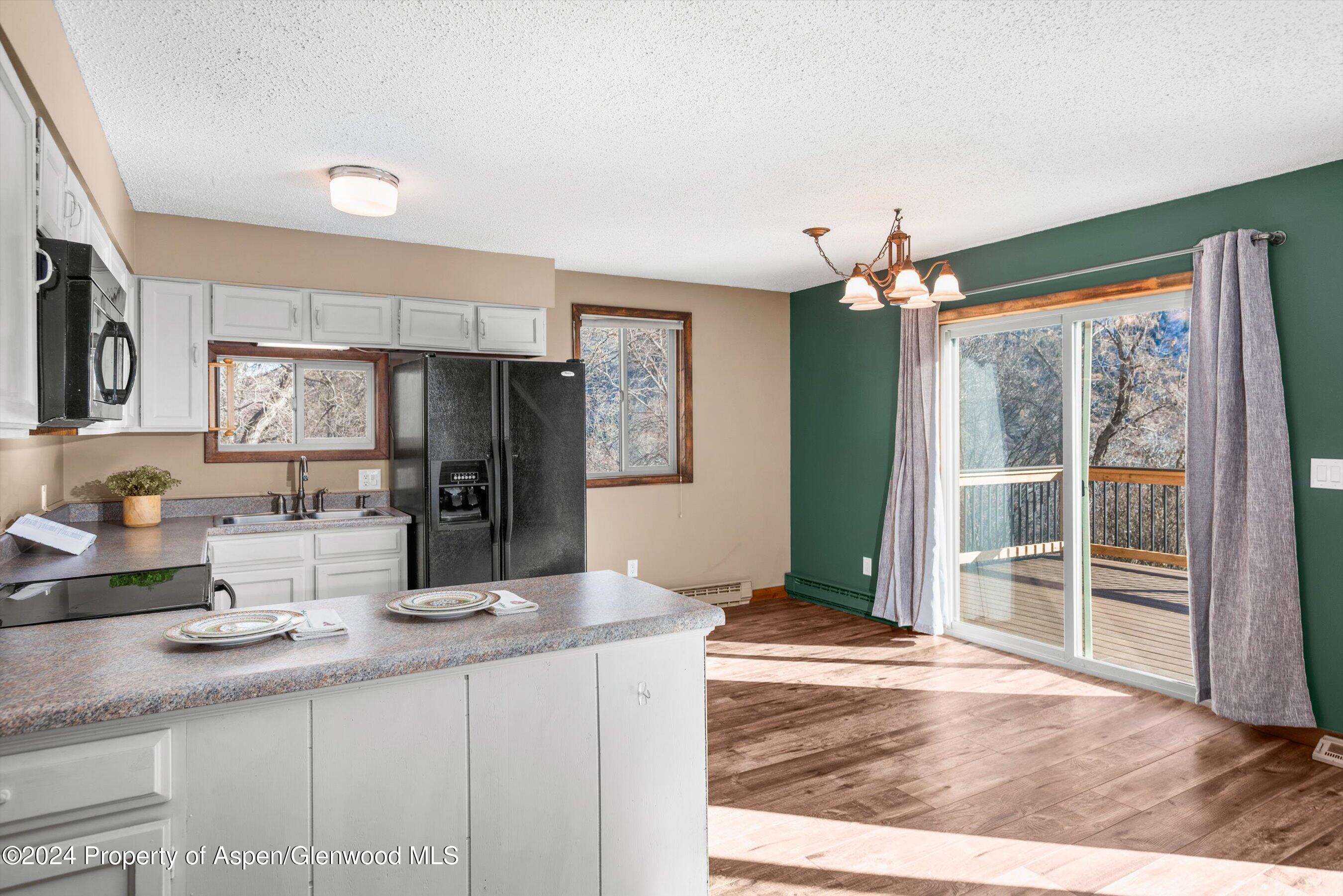 212 Cherokee Lane Property Photo 16