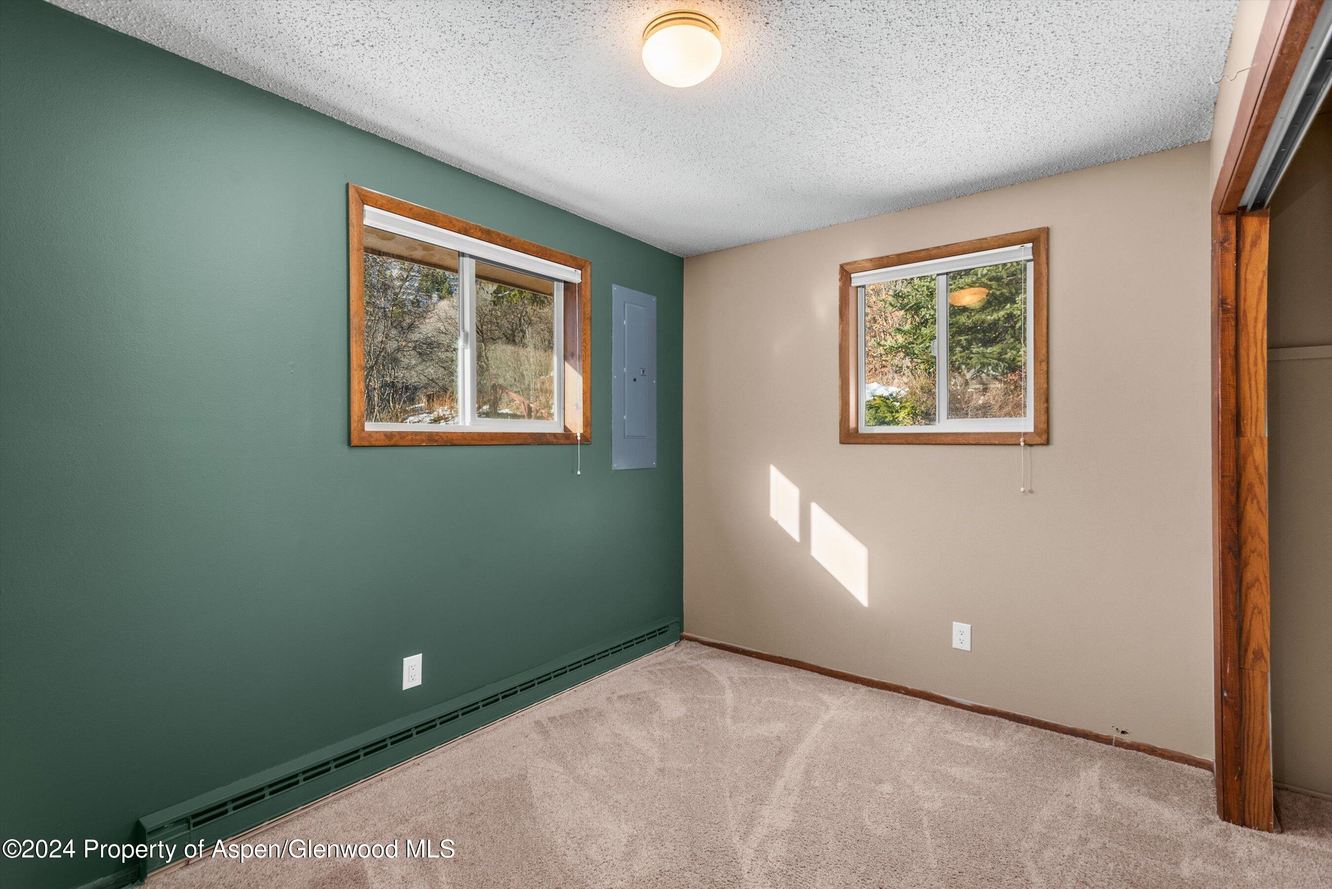 212 Cherokee Lane Property Photo 23