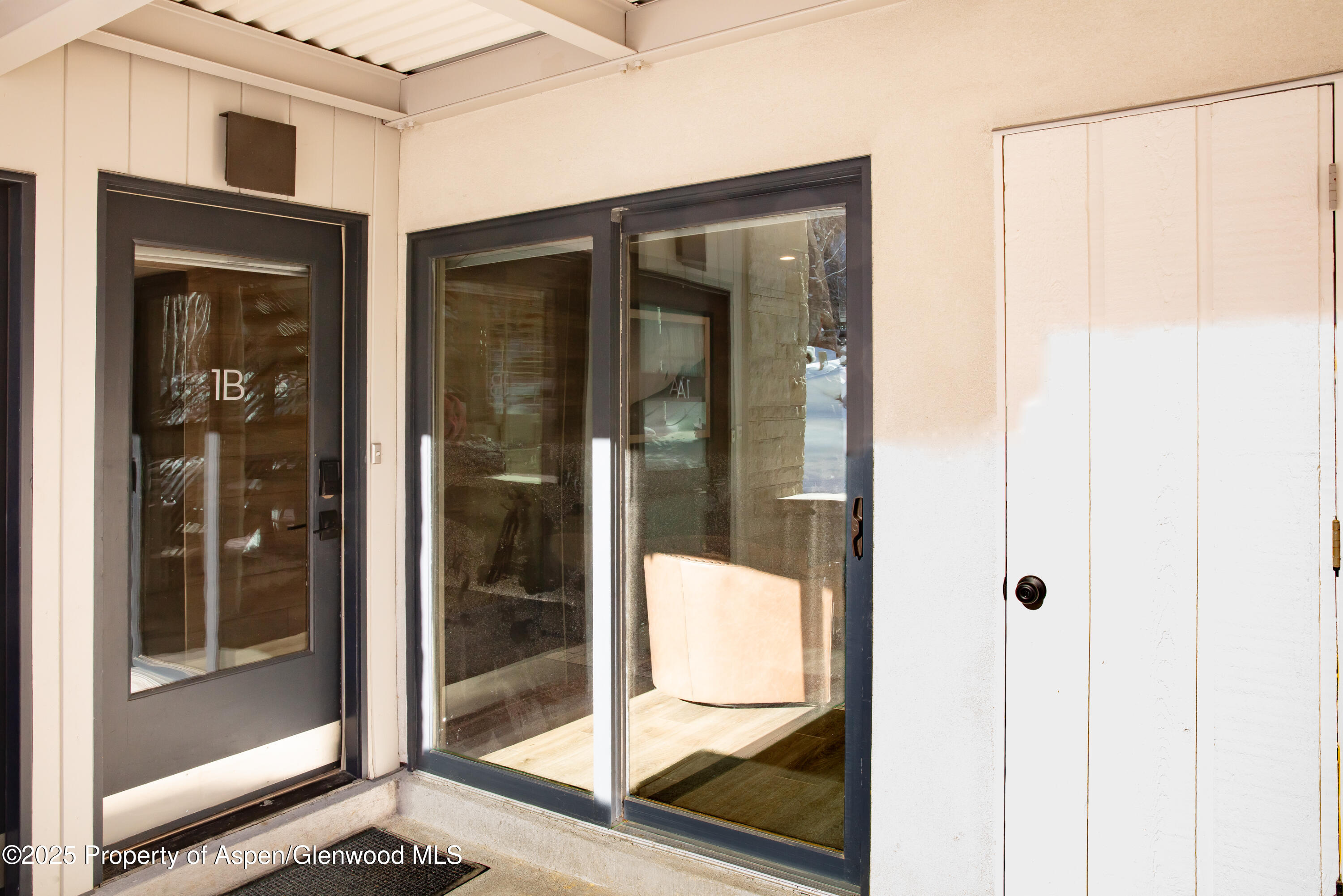 100 E Dean Street, 1b Property Photo 33