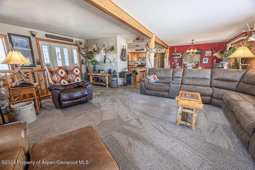 1020 Thompson Way Property Photo 9