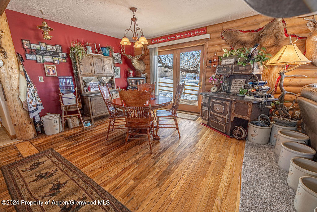 1020 Thompson Way Property Photo 15