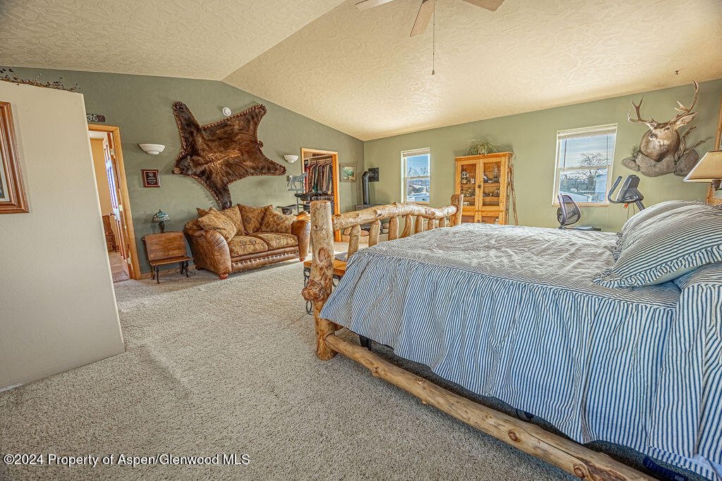 1020 Thompson Way Property Photo 23
