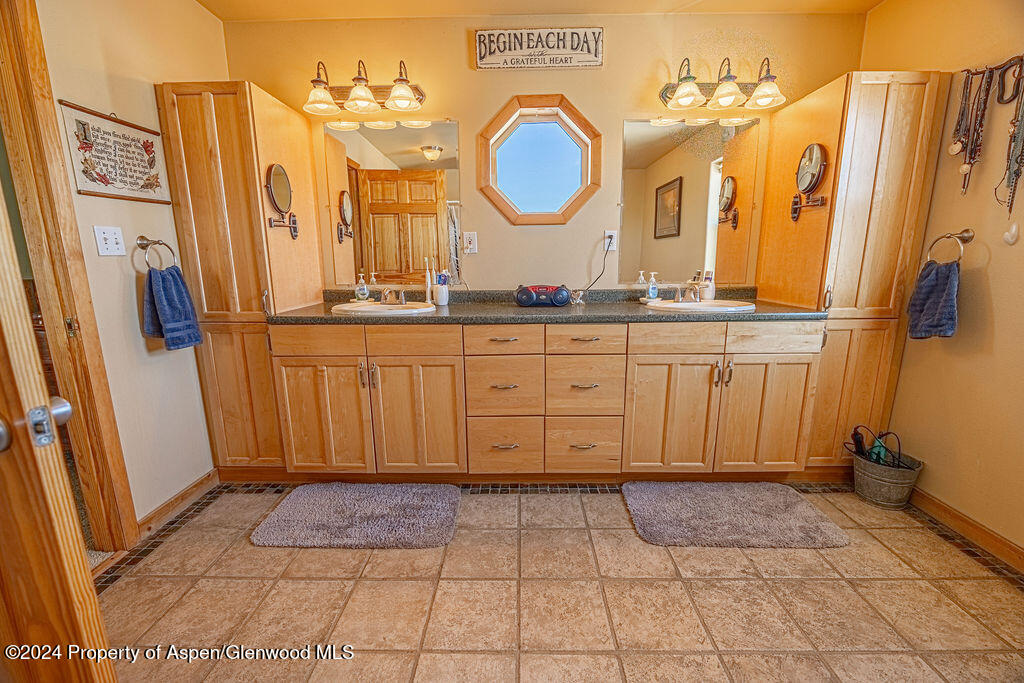 1020 Thompson Way Property Photo 26