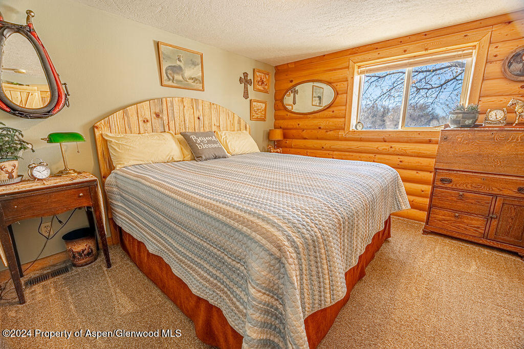 1020 Thompson Way Property Photo 30